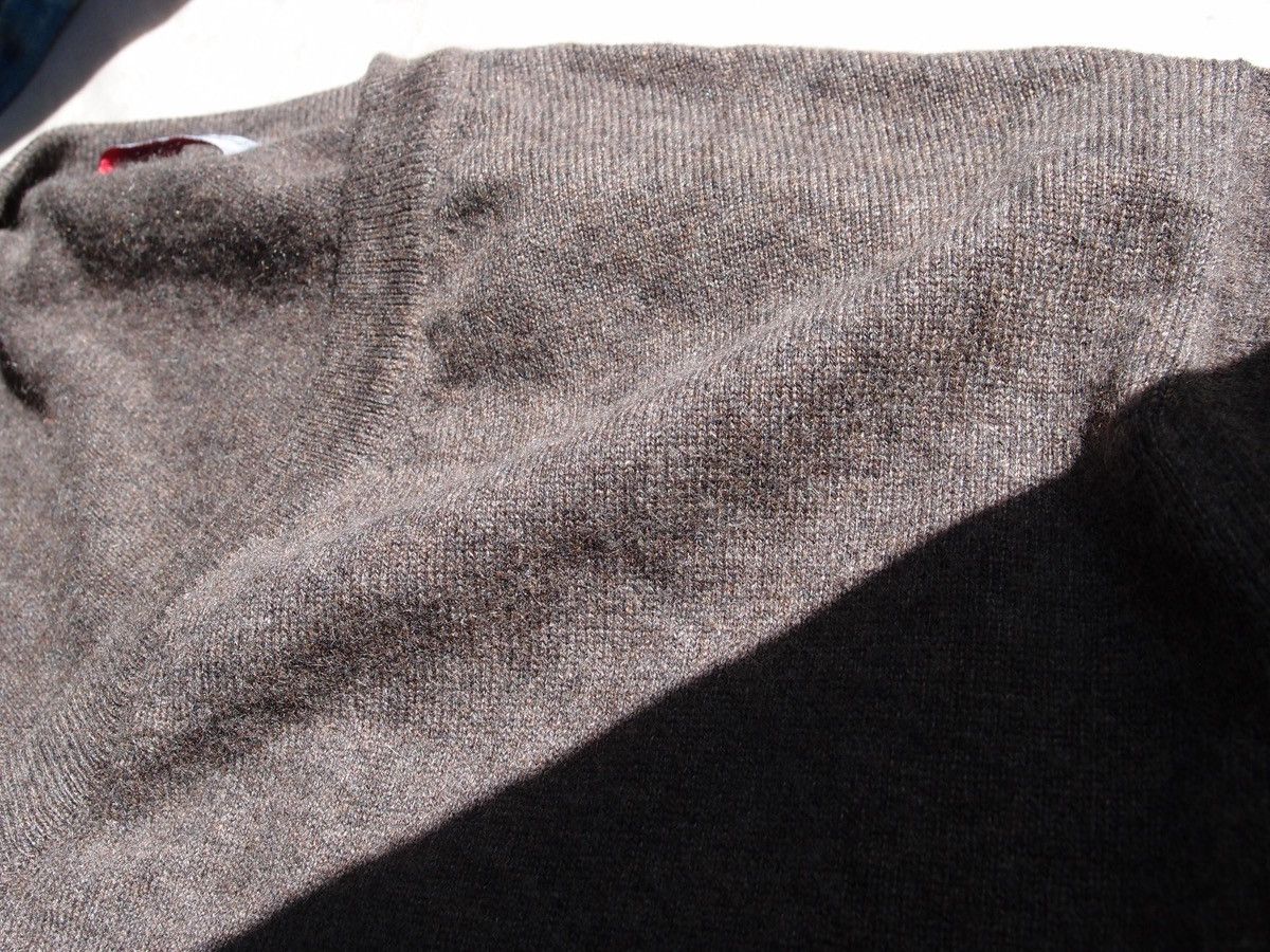 Turnbull & Asser Turnbull & Asser Cashmere V-Neck Jumper Made in Scotland Size US S / EU 44-46 / 1 - 7 Thumbnail