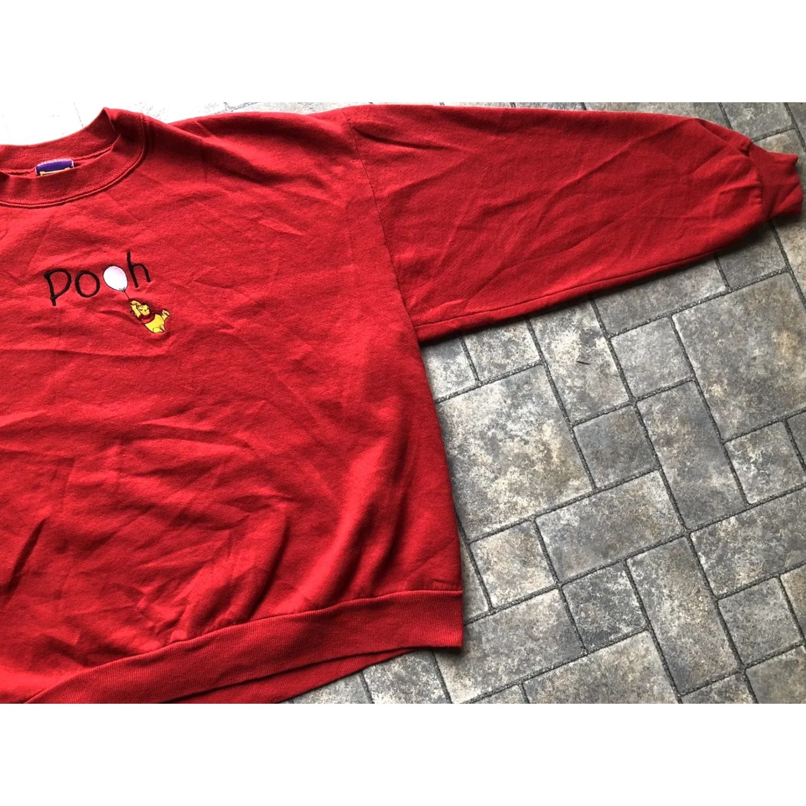 Vintage VTG Disney Pooh 100 Acre Collection Pullover Sweater XL Red Men SV 100 Acre Balloon Size US XL / EU 56 / 4 - 5 Thumbnail