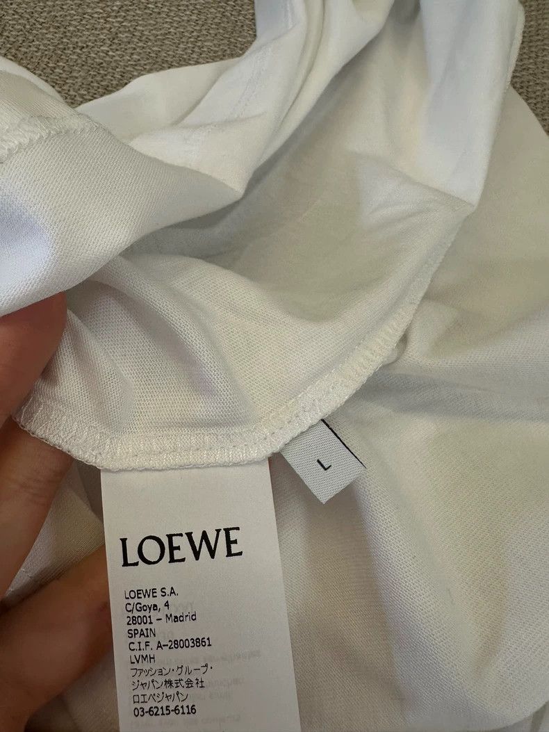 Loewe loewe white short sleeves 2504-Nextarrow Size US L / EU 52-54 / 3 - 4 Thumbnail