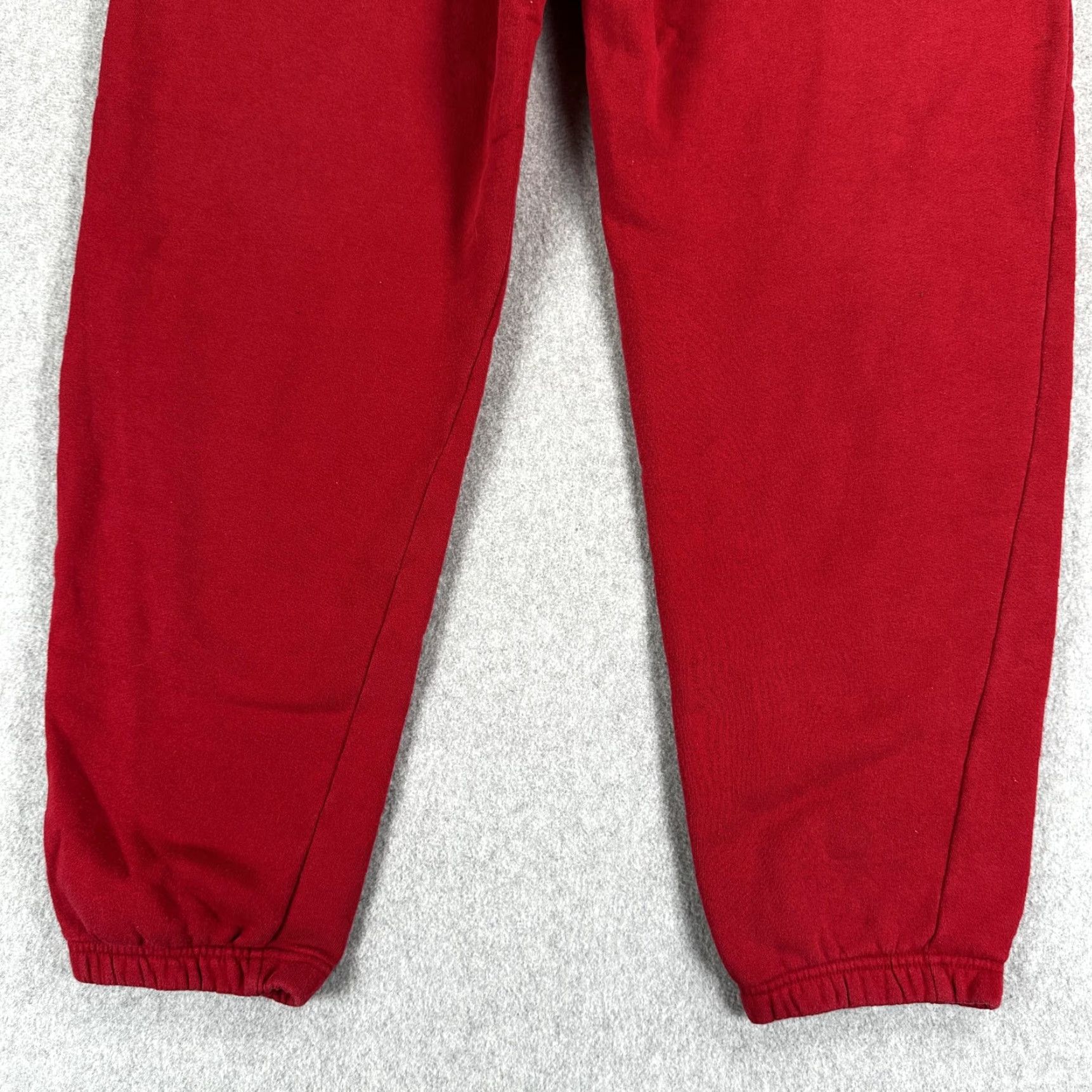 Nike VINTAGE Nike Sweatpants Mens M Red Fleece Jogger Pants Elastic Waist Size US 31 - 6 Thumbnail