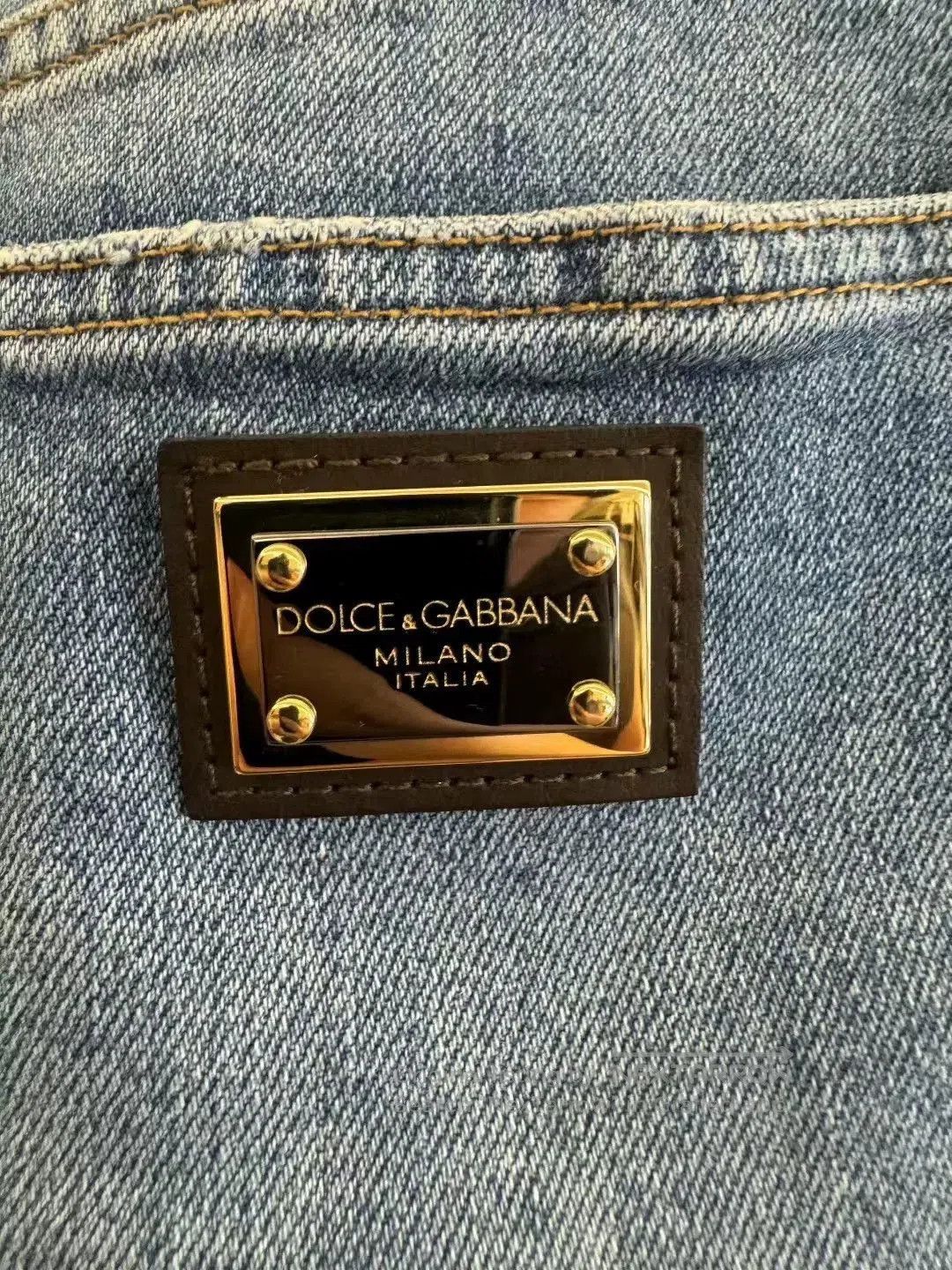 Dolce & Gabbana Dolce & Gabbana DG Distressed Denim Shorts. Size US 26 / EU 42 - 5 Thumbnail