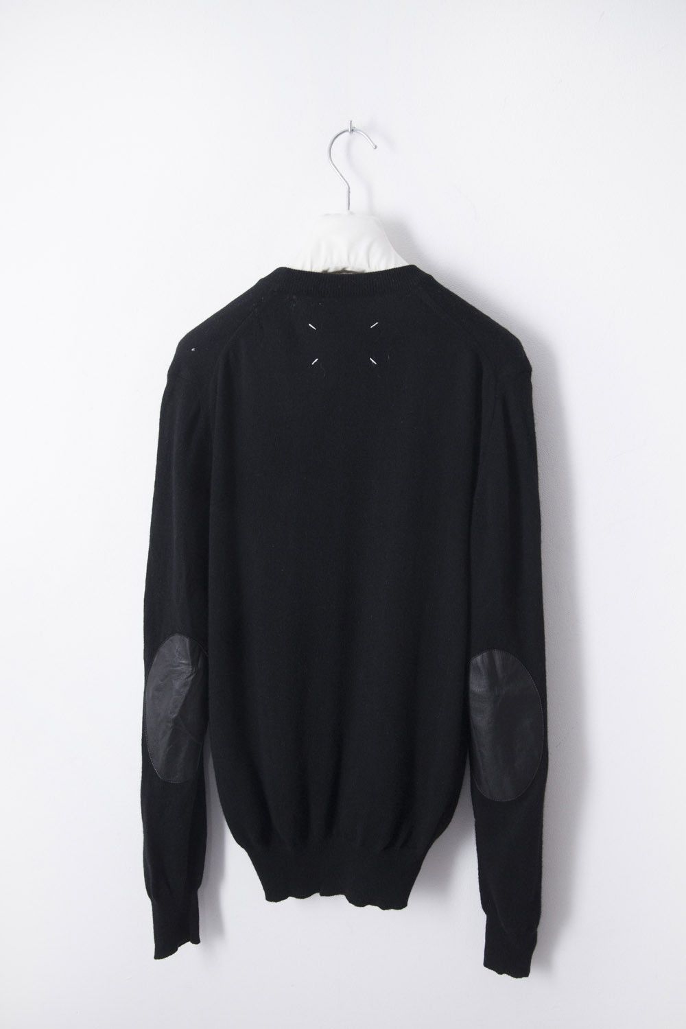 Maison Margiela SS12 wool cardigan with leather elbow patches Size US S / EU 44-46 / 1 - 3 Thumbnail