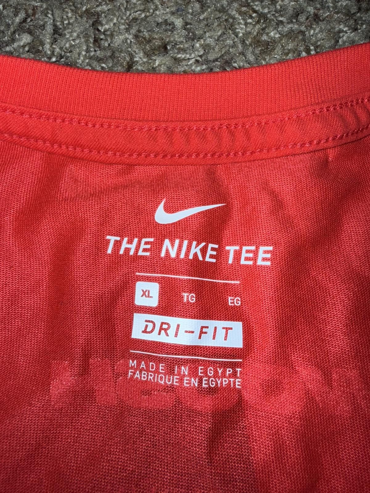 Nike Nike Sportwear Men’s Swoosh On Tour T-Shirt Limited Size US L / EU 52-54 / 3 - 6 Thumbnail