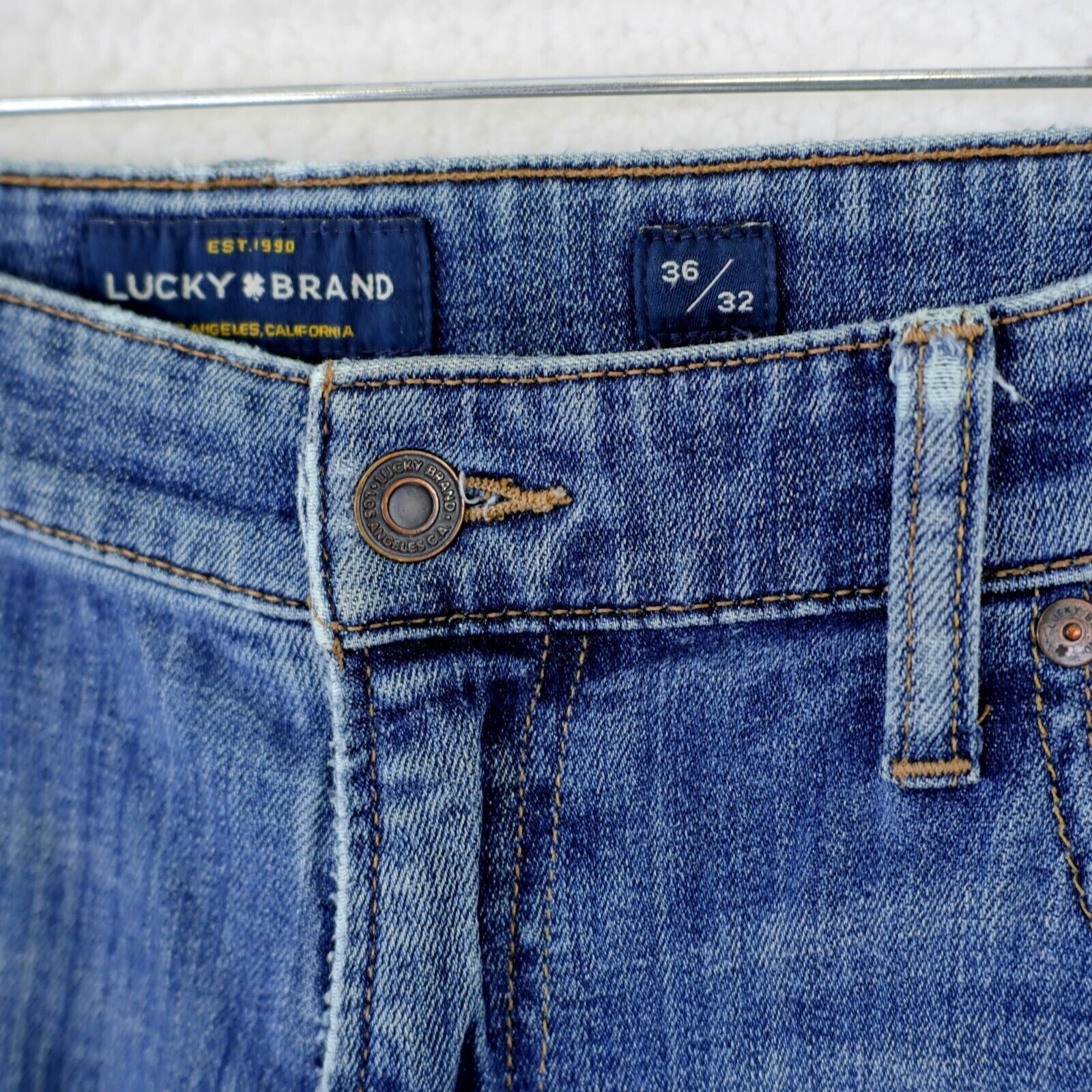 Lucky Brand Lucky Brand 383 Straight Blue Jeans 37/32 Stone Wash Whisker Size US 37 - 3 Thumbnail