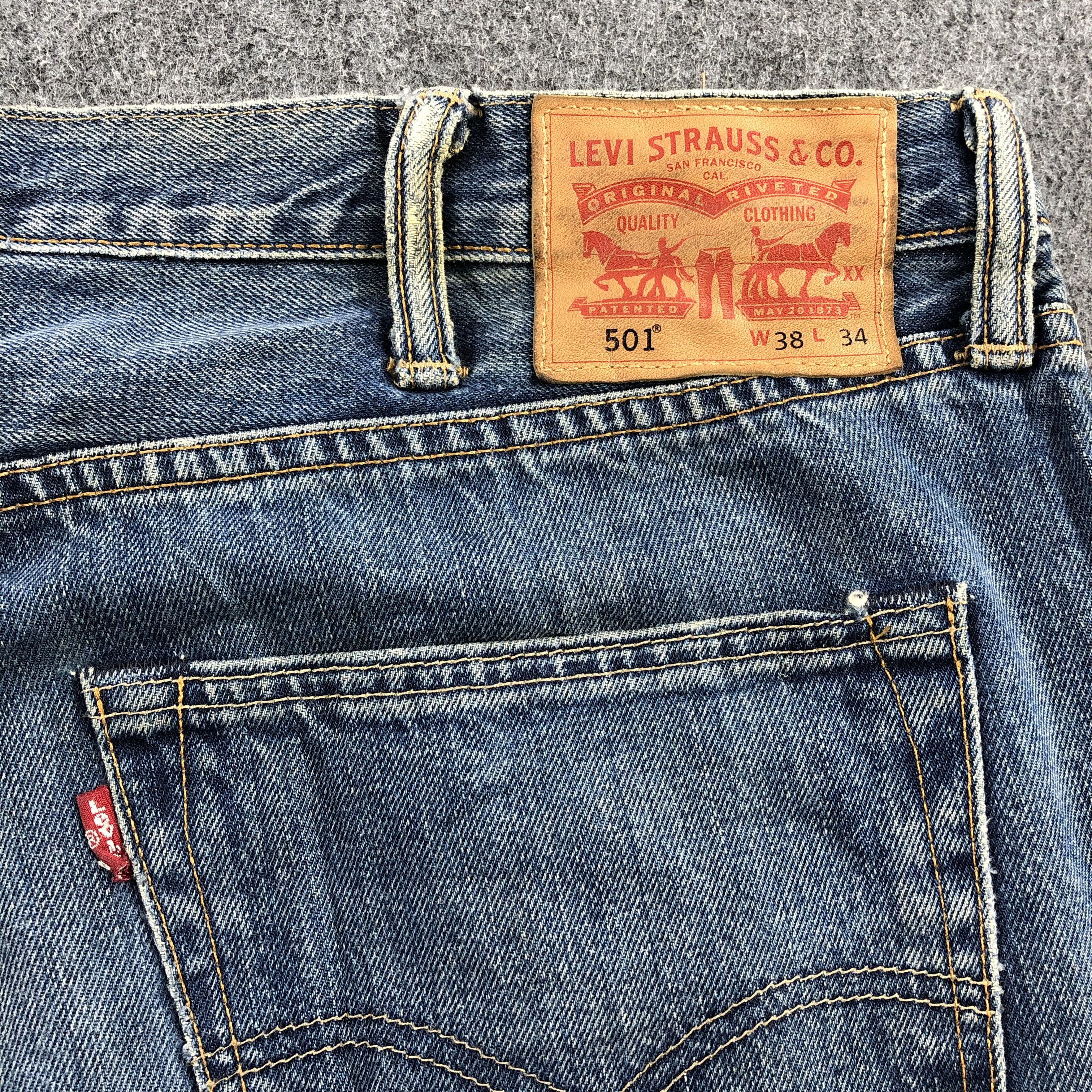 Levi's Vintage Medium Wash Levis 501 Jeans-JM950 Size US 41 - 5 Thumbnail