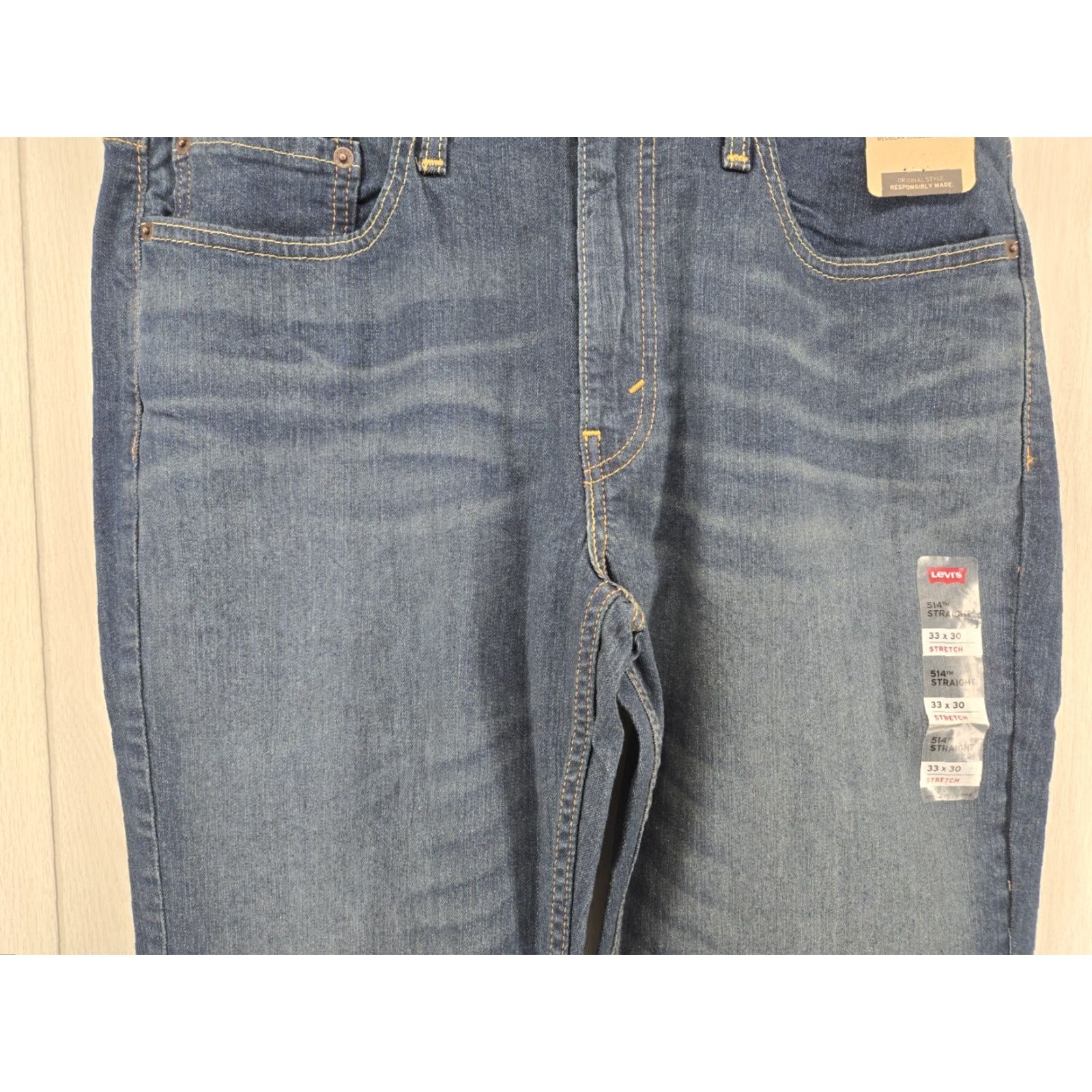 Levi's VINTAGE Levis 514 Jeans Men’s 33x30 Relaxed Straight Denim Dark Wash 98% Cotton Size US 33 - 3 Thumbnail