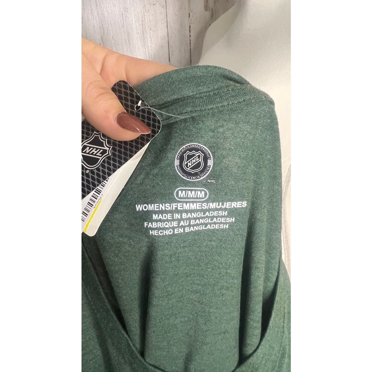 NHL NWT Minnesota Wild Women's Medium Green Short Sleeve T-Shirt Size M / US 6-8 / IT 42-44 - 6 Thumbnail