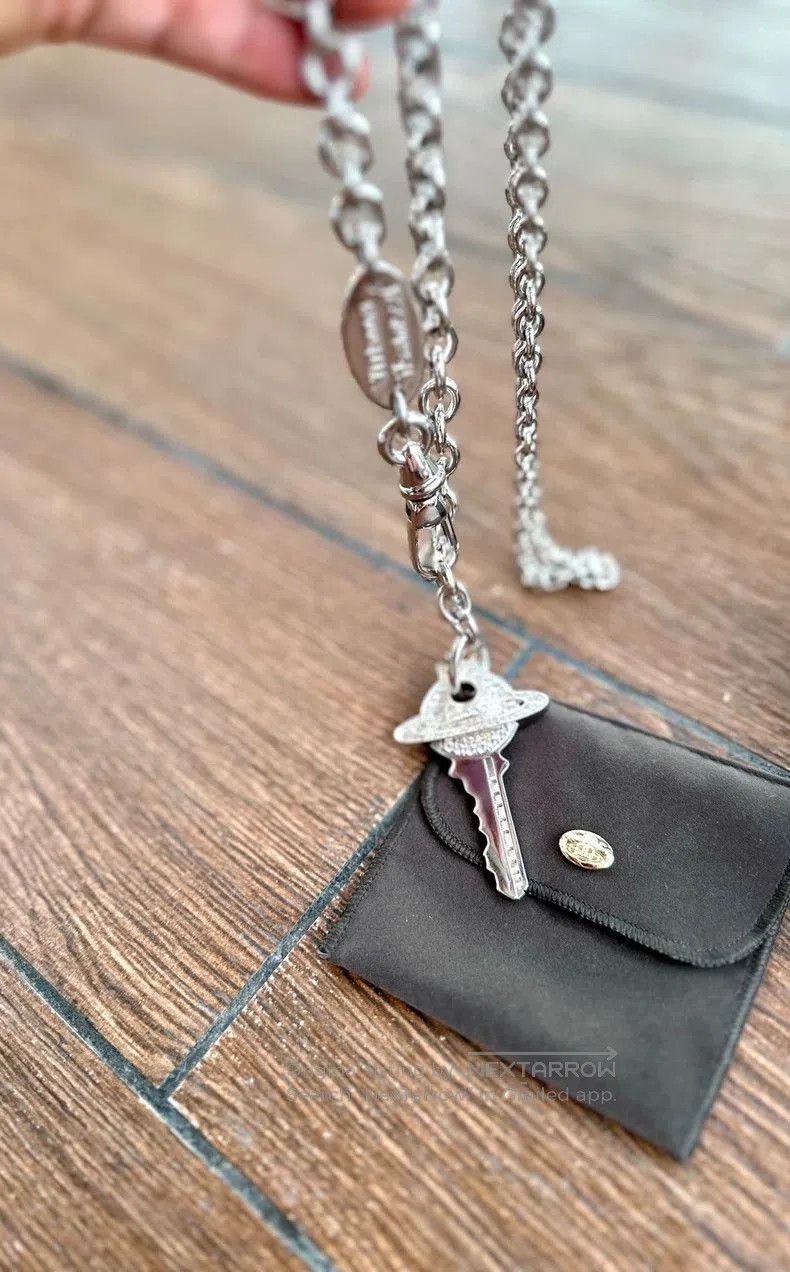 Vivienne Westwood Vivienne Westwood Key Necklace . Size ONE SIZE - 9 Thumbnail