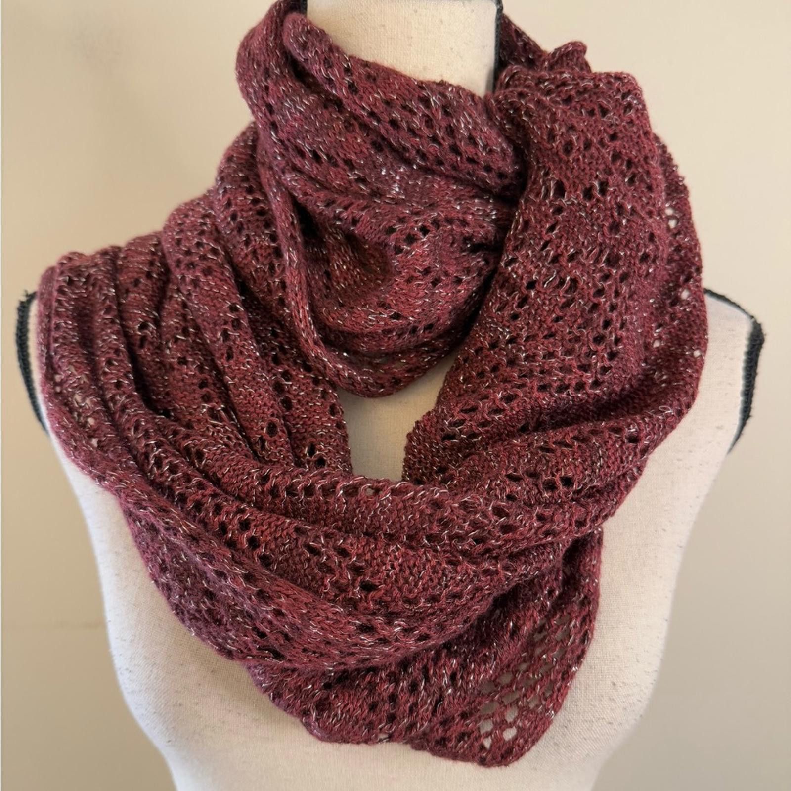 Saint Vanity Vanity burgundy metallic crochet knit infinity scarf. OS Size ONE SIZE - 1 Thumbnail