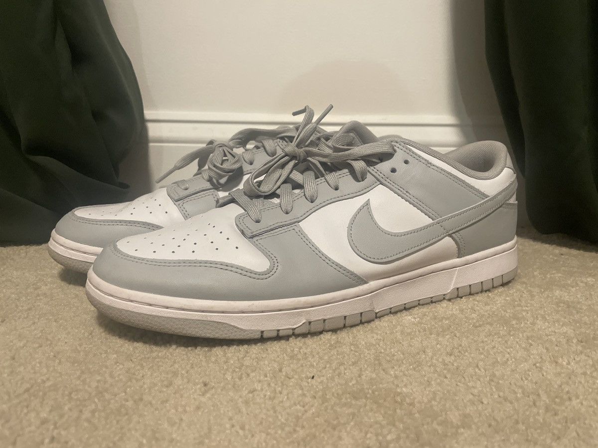 Nike Excellent Condition Wolf Grey and White Low Dunk in Size 13 Size US 13 / EU 46 - 1 Thumbnail