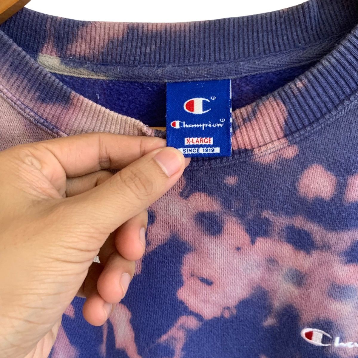 Champion × Vintage Vintage Tye Dye Champion Sweatshirt XL rare design Size US XL / EU 56 / 4 - 3 Thumbnail