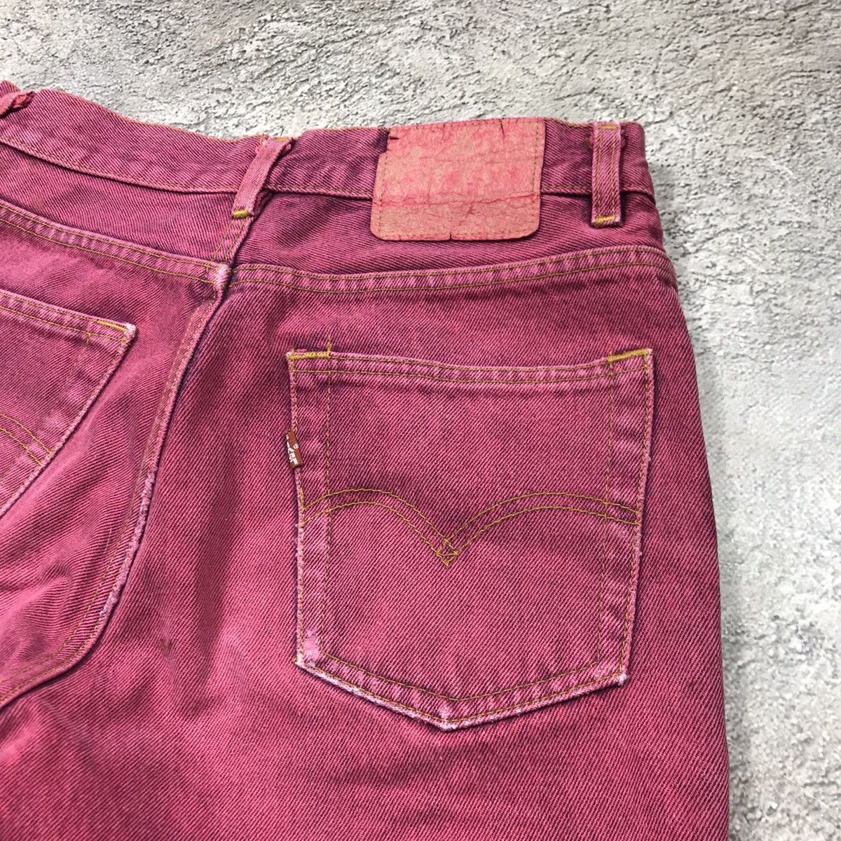 Vintage Vintage Levis Thrashed Denim Shorts Y2K Grunge Streetwear 28 Size US 28 / EU 44 - 4 Thumbnail