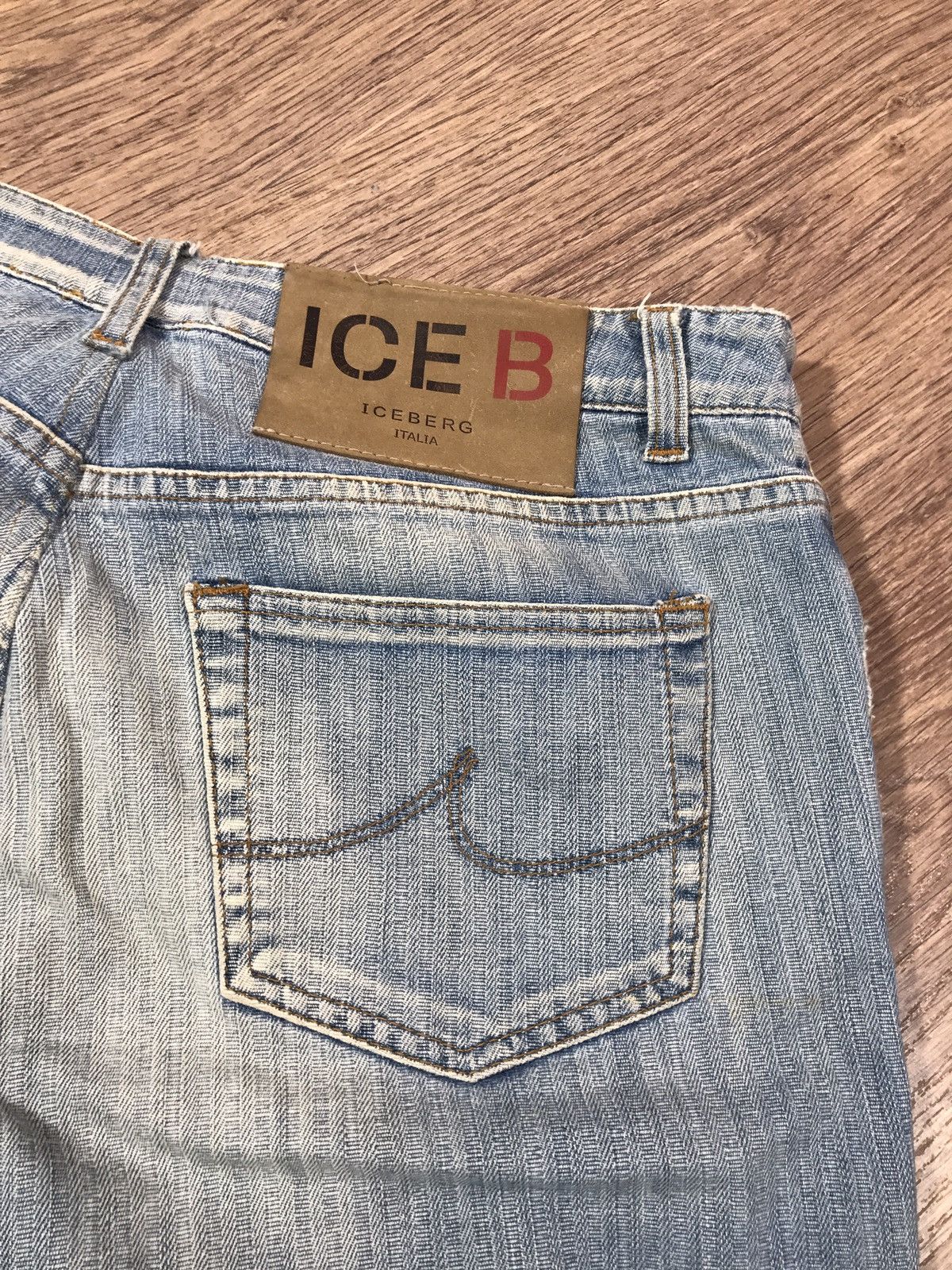 Iceberg × Vintage Iceberg Vintage Flared Denim Pants Jeans Size 31" - 23 Thumbnail