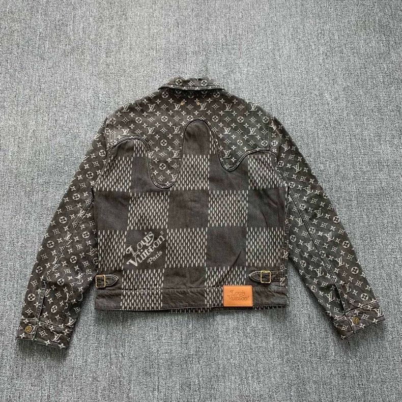 Louis Vuitton Louis Vuitton Black Printed Denim Jacket with Louis Vuitto Size US M / EU 48-50 / 2 - 2 Thumbnail