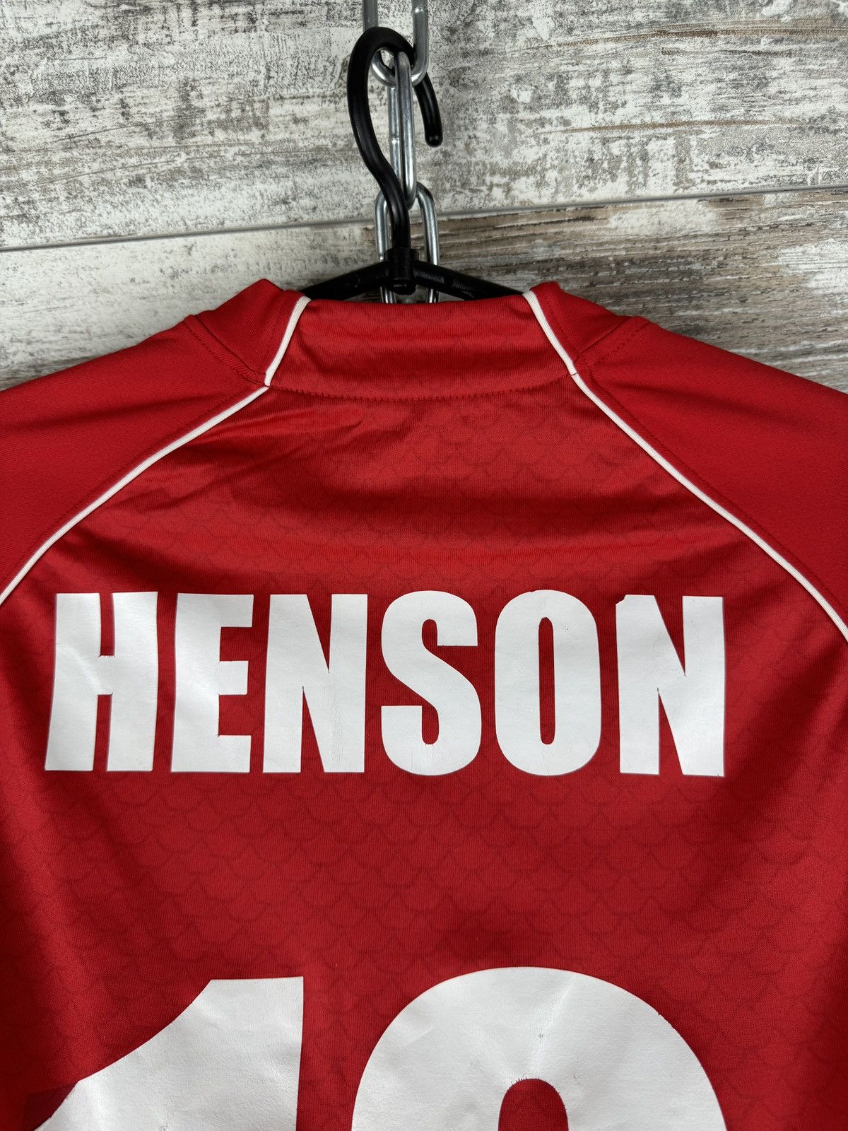Under Armour Mens Vintage Wales Henson 12 Home rugby union shirt jersey Size US S / EU 44-46 / 1 - 16 Thumbnail