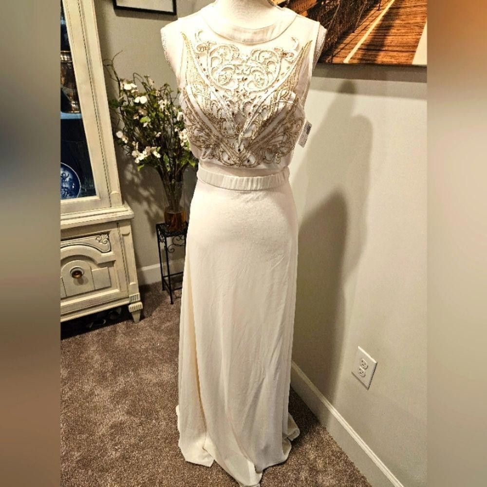 Designer Nwt Soieblu ivory gown with rhinestone detail Size L / US 10 / IT 46 - 1 Thumbnail