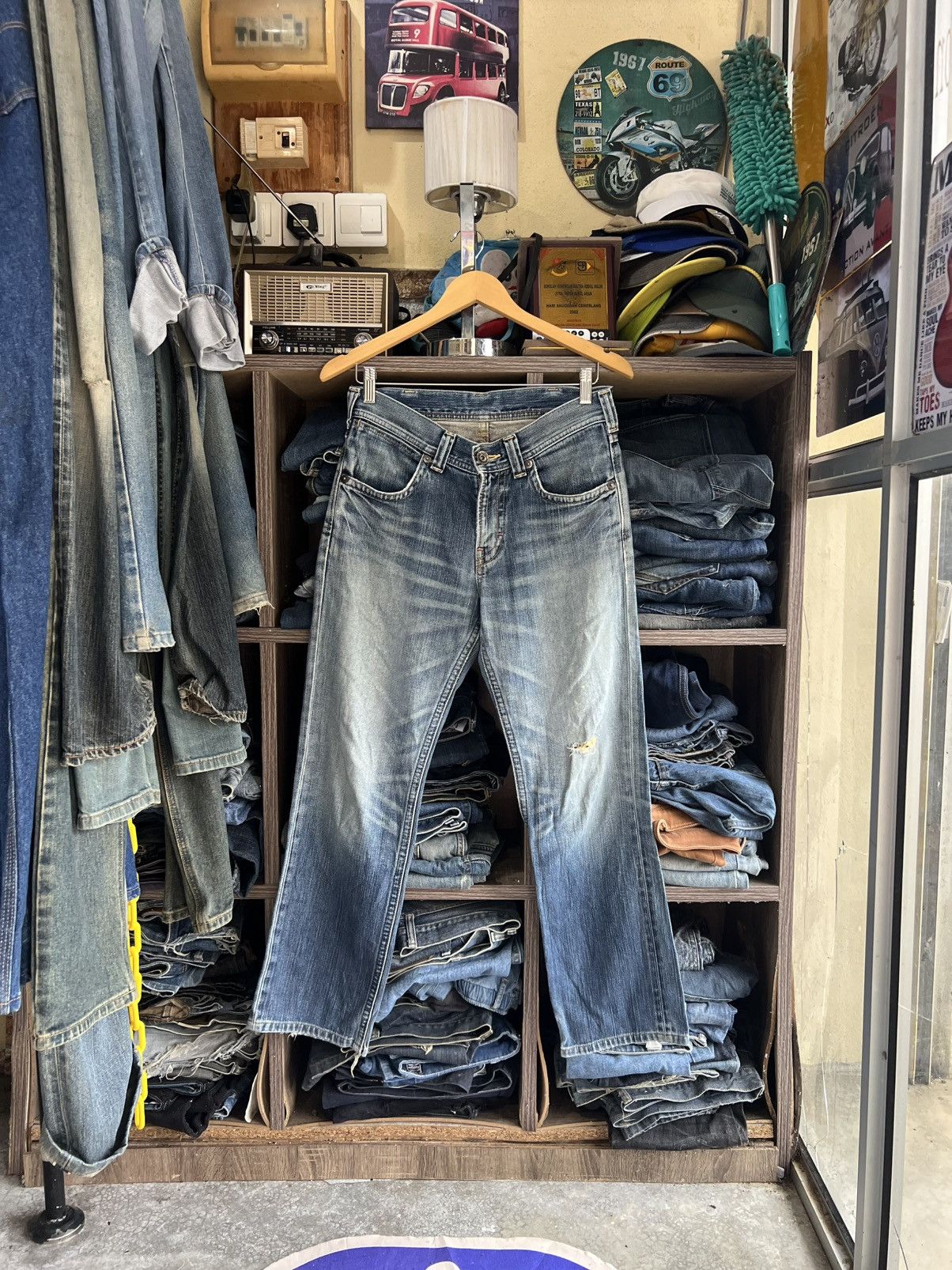 Wrangler 🔥Vintage Wrangler Distressed Denim Size US 30 / EU 46 - 1 Thumbnail