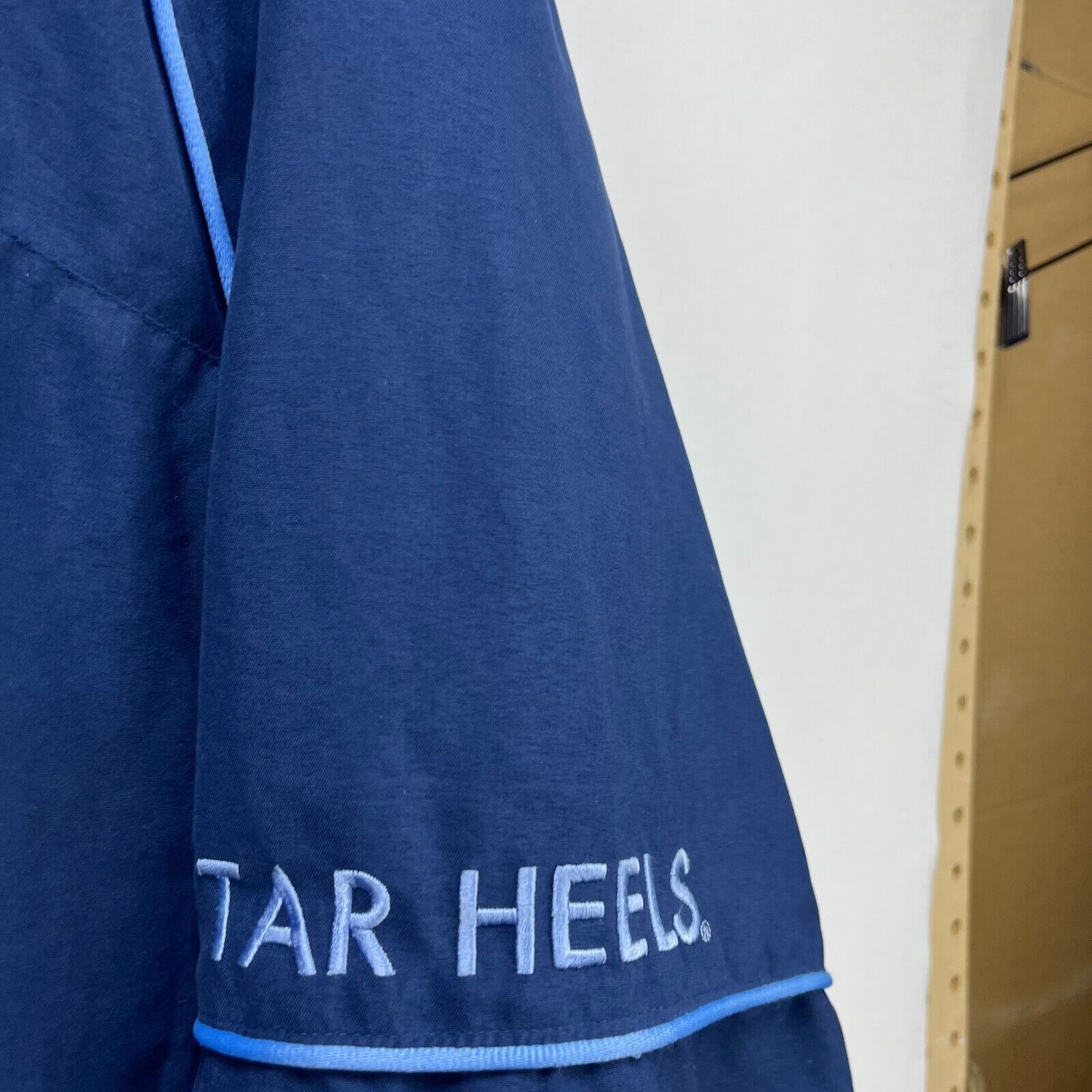 Nike × Vintage Vintage 90s Nike Middle Swoosh North Carolina Tar Heels Jac Size US L / EU 52-54 / 3 - 4 Thumbnail