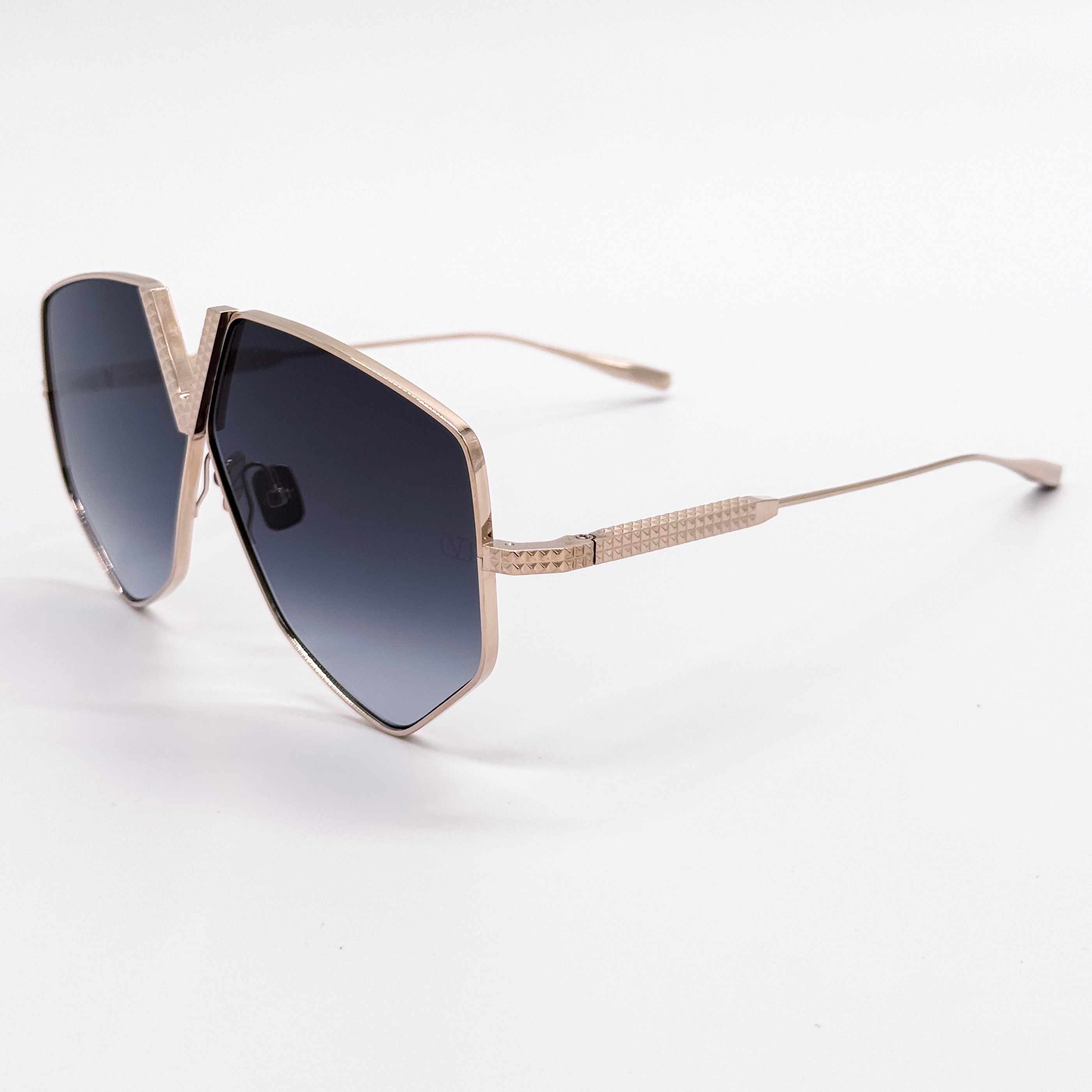 Valentino NEW VALENTINO V-HEXAGON VLS-115A GRAY TITANIUM SUNGLASSES Size ONE SIZE - 7 Thumbnail