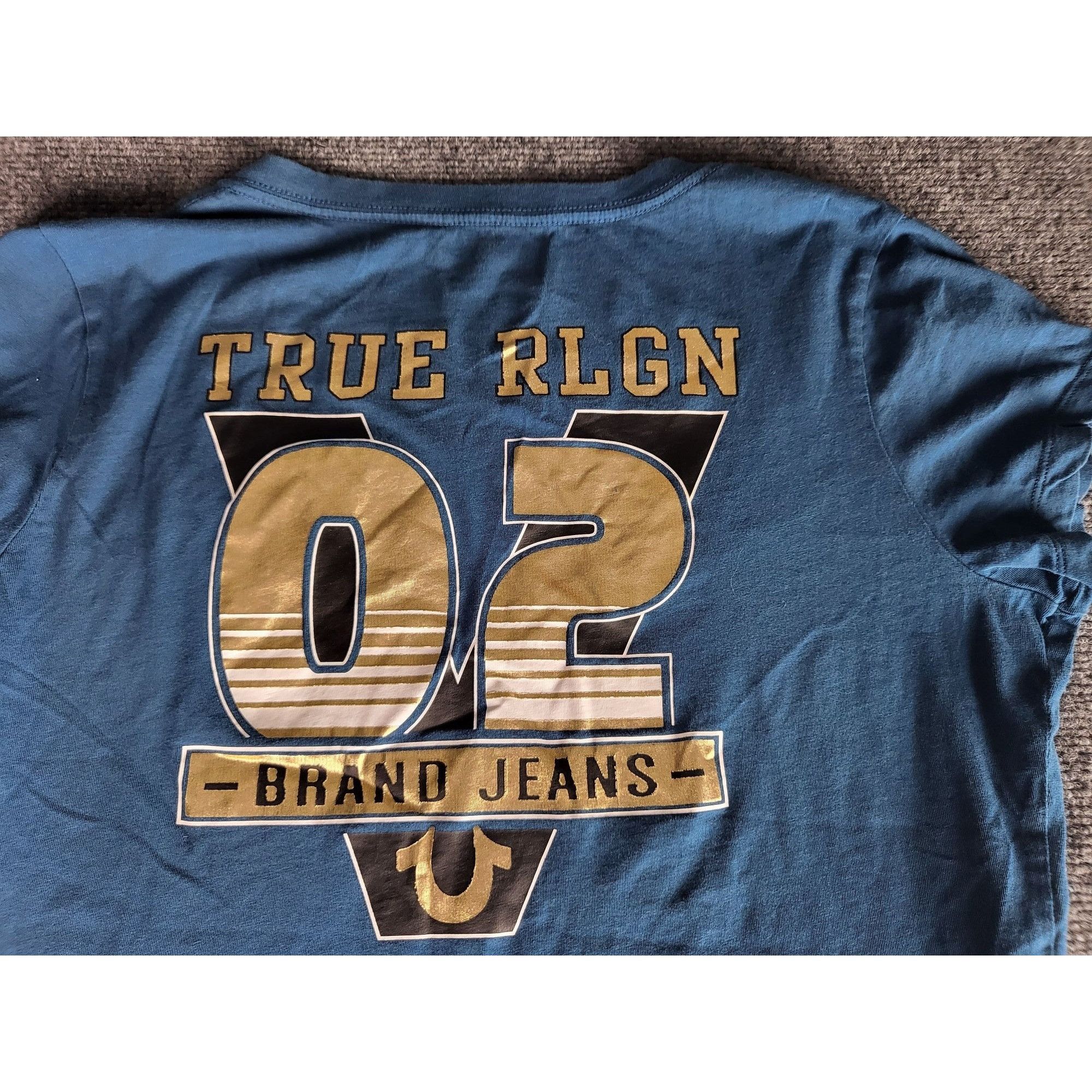 True Religion True Religion Victorious True Slim V Neck Tshirt Women Sz M Size M / US 6-8 / IT 42-44 - 9 Thumbnail