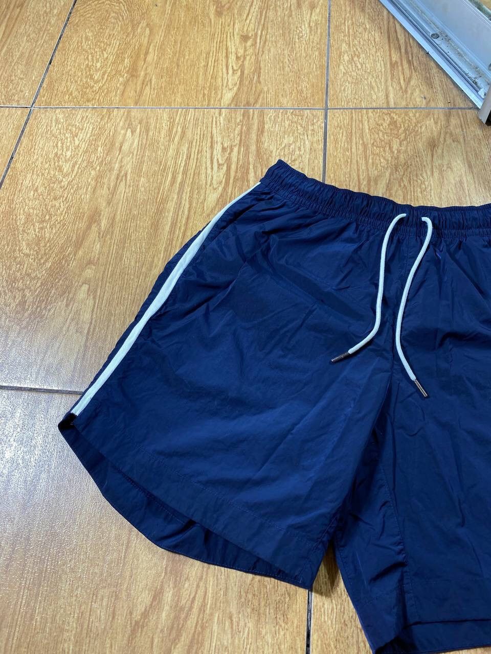 Nike × Vintage 90's NIKE SWOOSH LOGO Y2K RARE RETRO SHORTS Size US 30 / EU 46 - 22 Thumbnail