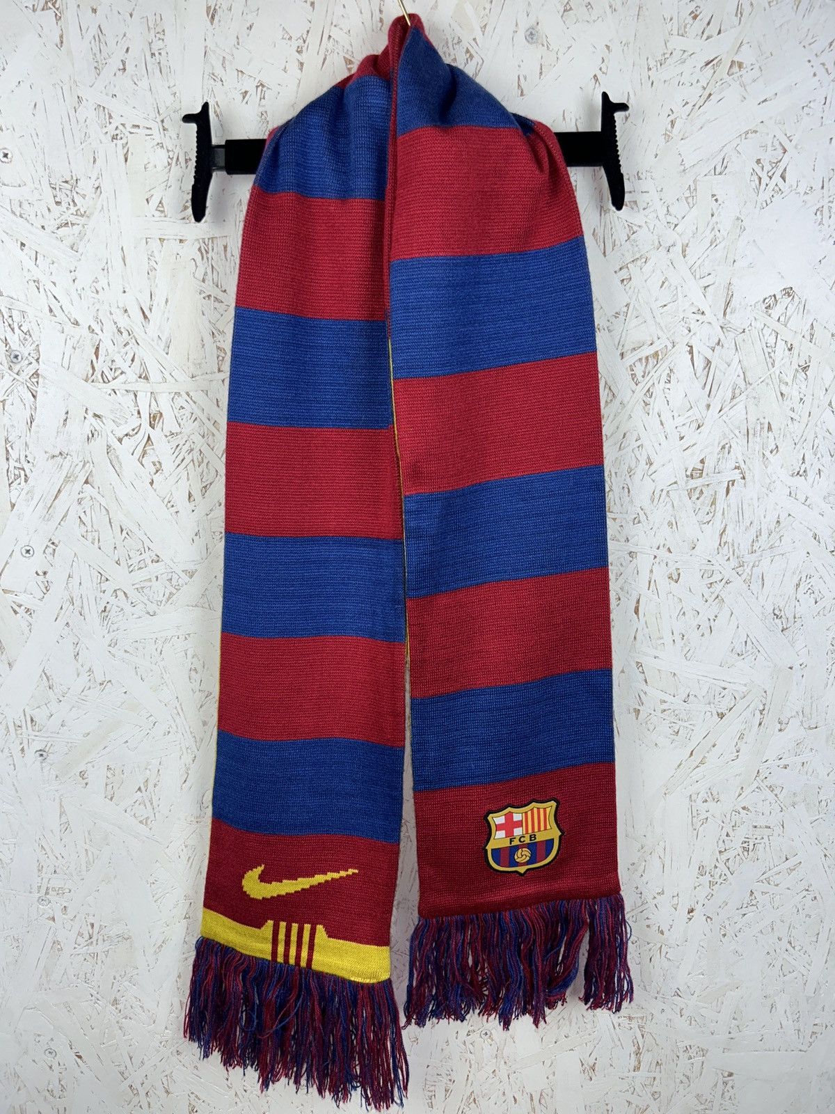 Nike Nike FC Barcelona 2011-12 Double Sided Fanwear Scarf Size ONE SIZE - 1 Thumbnail