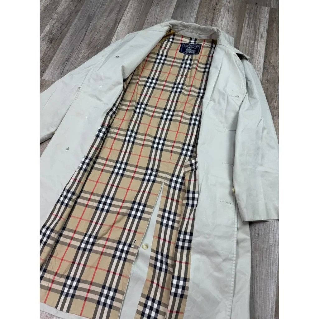 Burberry Burberry trench coat full pattern Size: fit M Size US M / EU 48-50 / 2 - 4 Thumbnail