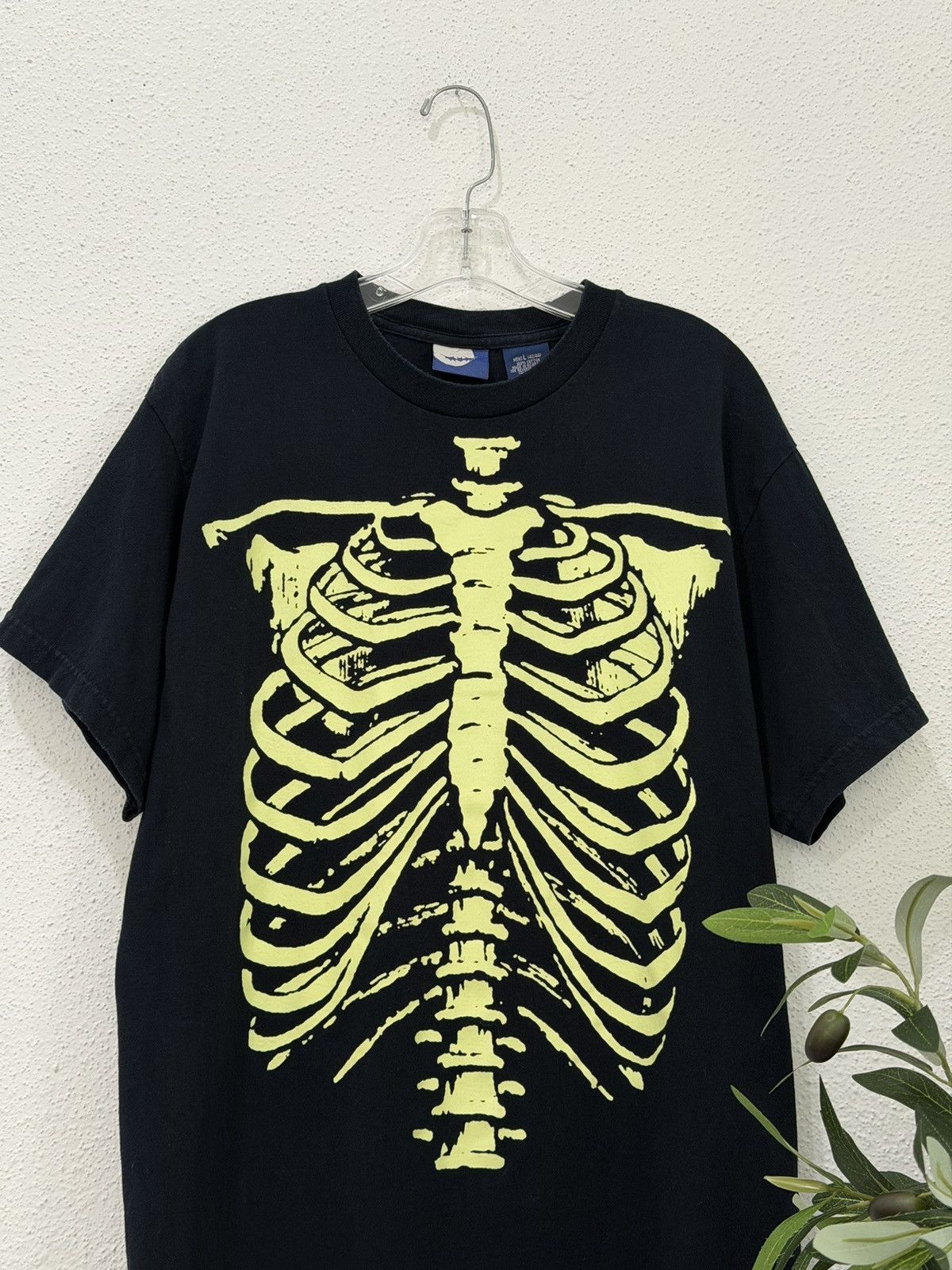 Vintage Vintage Y2K Skeleton T-shirt Glow In The Dark Ribcage Size US L / EU 52-54 / 3 - 2 Thumbnail