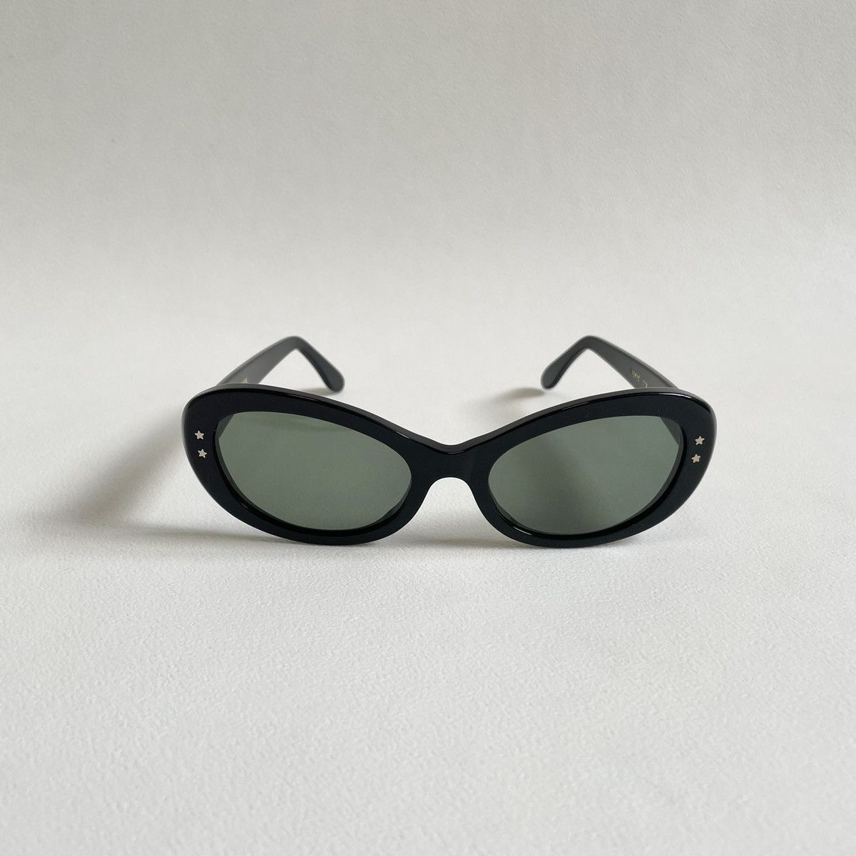 Cutler and Gross 70’s Style Black Oval ‘Cat Eye’ Sunglasses Size ONE SIZE - 14 Thumbnail