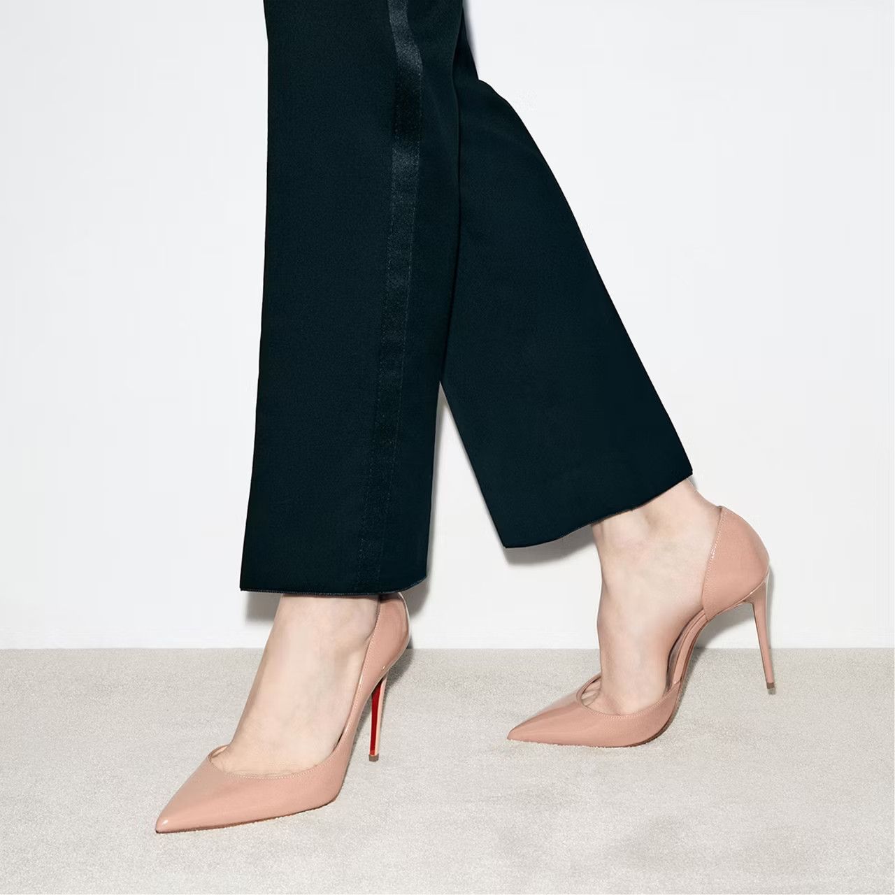 Christian Louboutin CHRISTIAN LOUBOUTIN Iriza nude patent leather pumps 7 Size US 7 / IT 37 - 3 Thumbnail