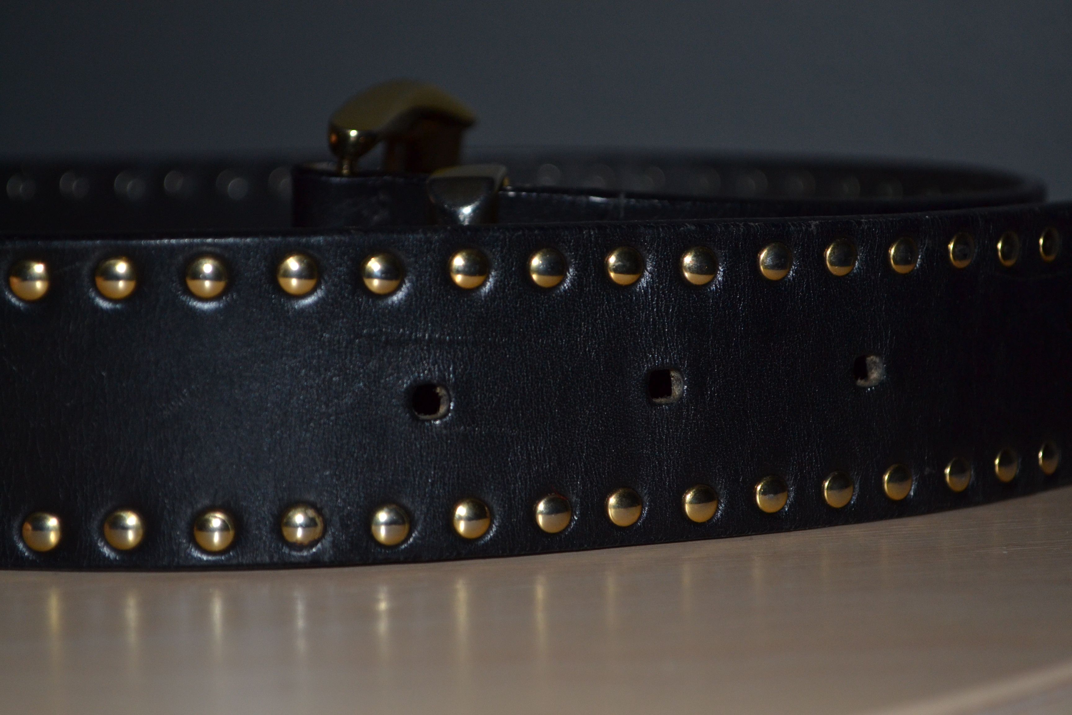 Versace × Versus Versace × Vintage Versace Gianni Versus Vintage Belt Lion Stud Leather 65/26 Size ONE SIZE - 9 Thumbnail