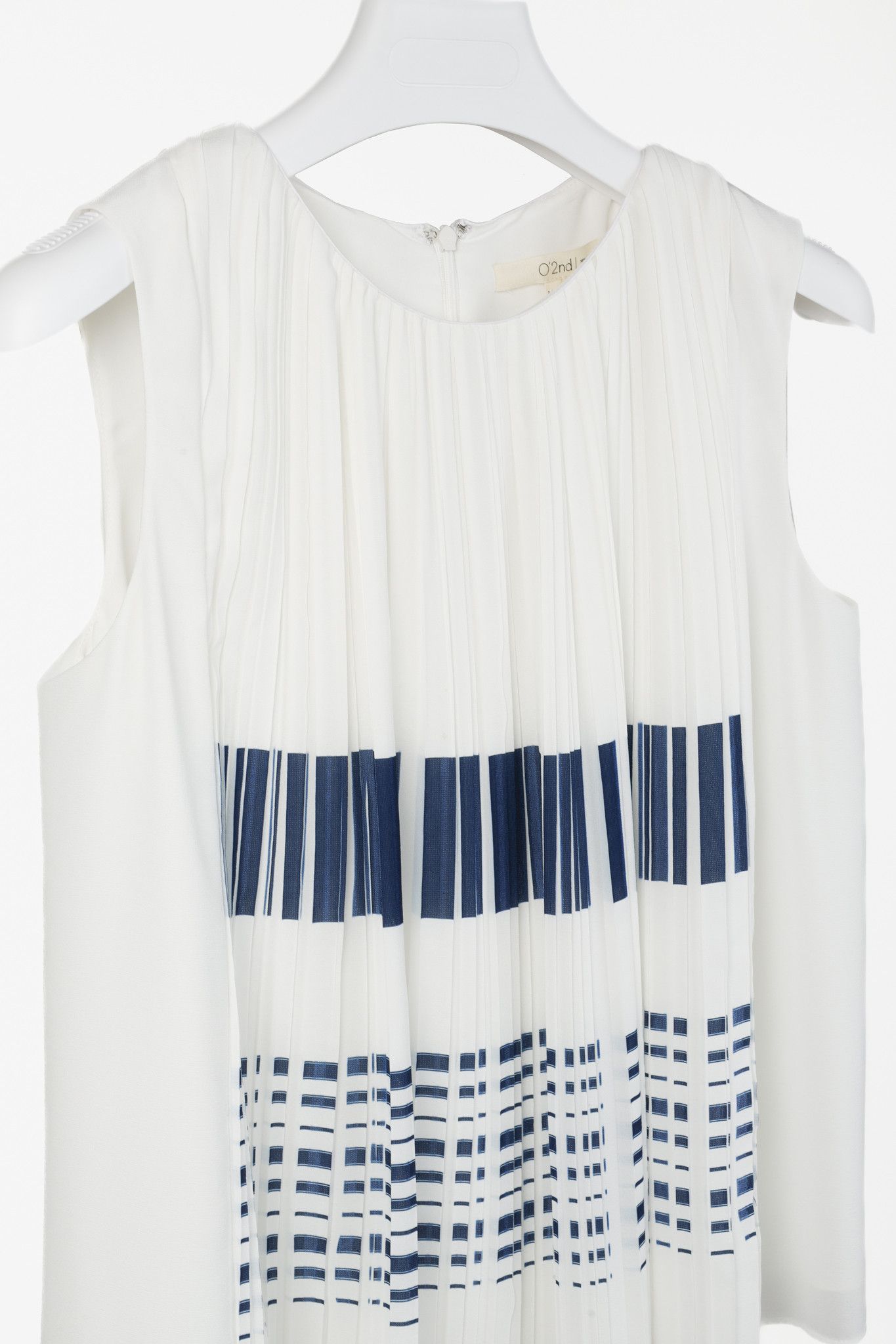 Other O’2nd White Pleated Blue-Striped Sleeveless Blouse Size S / US 4 / IT 40 - 3 Thumbnail