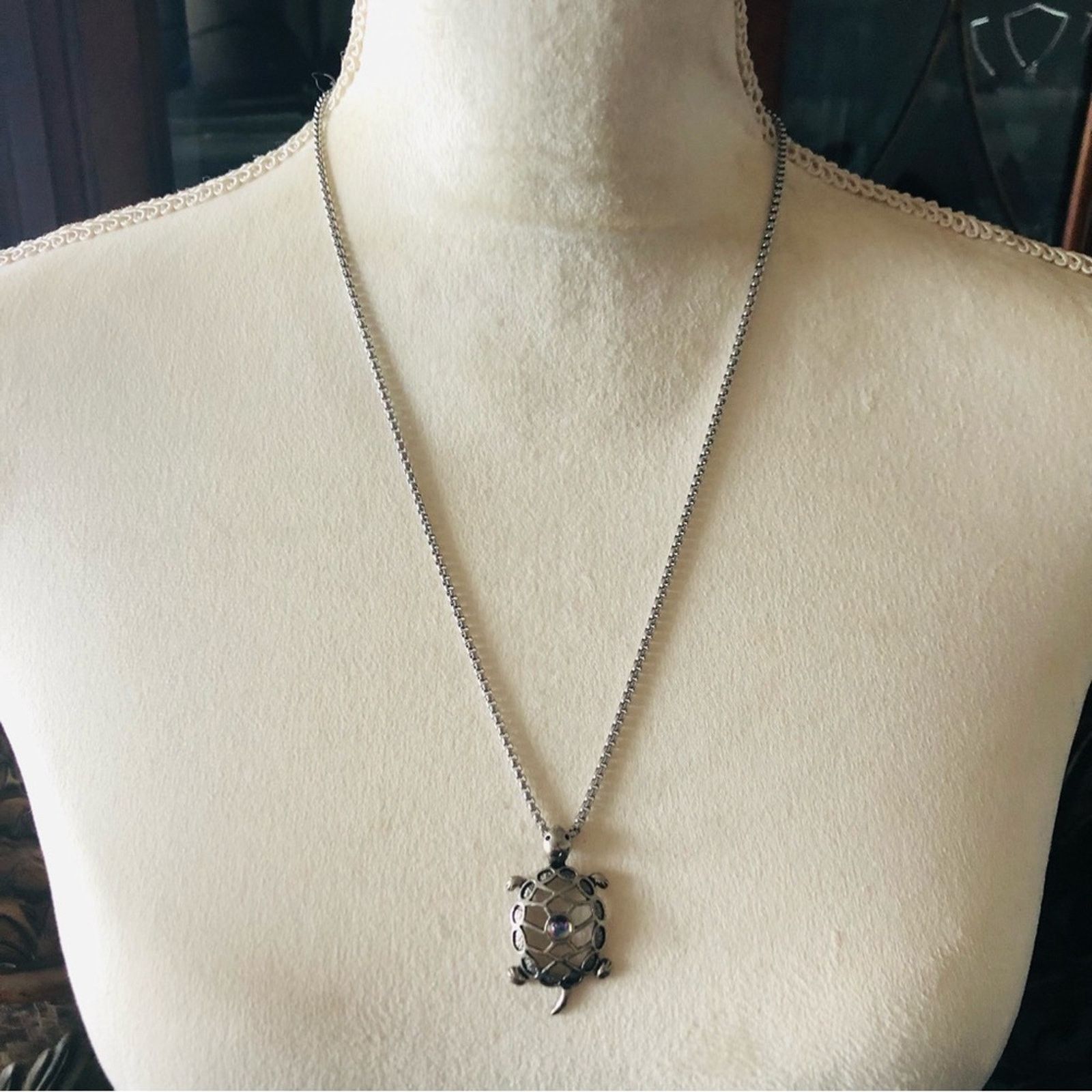 Jewelry Galaxy stone turtle pendant on chain necklace Size ONE SIZE - 5 Thumbnail