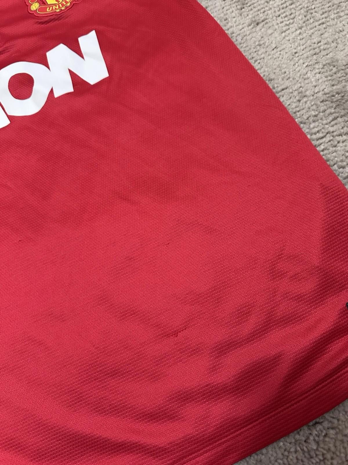 Nike Manchester United 2013/14 Home football shirt Soccer jersey Size US M / EU 48-50 / 2 - 5 Thumbnail