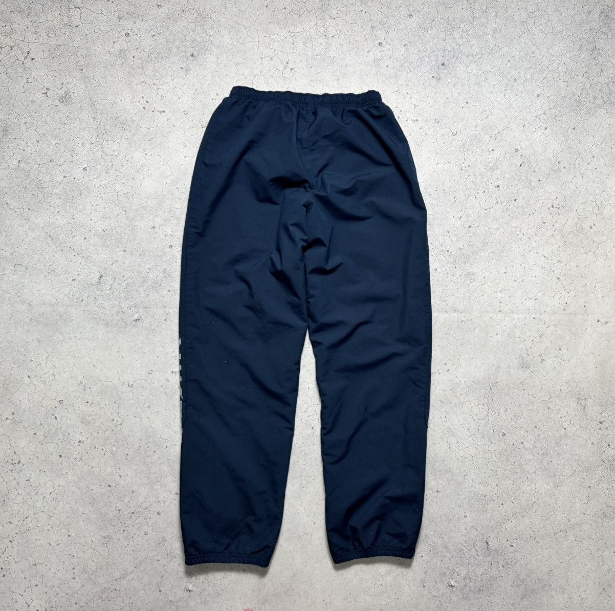 Nike Nike Vintage Nylon Baggy Track Pants Big Swoosh Logo Y2K Size US 34 / EU 50 - 2 Thumbnail