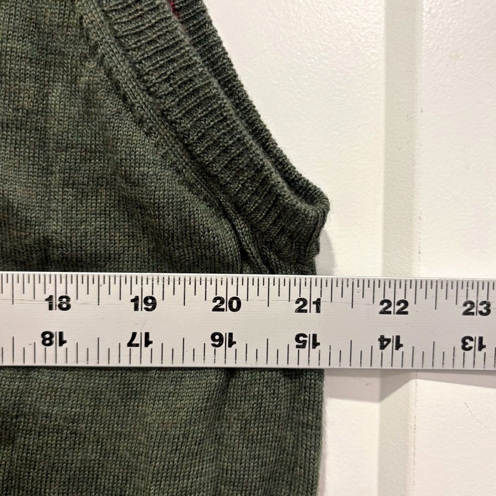 Olive Tom James Mens XL Olive Green Quarter Zip Sweater Vest Knit Made in Italy Golf Size US XL / EU 56 / 4 - 5 Thumbnail