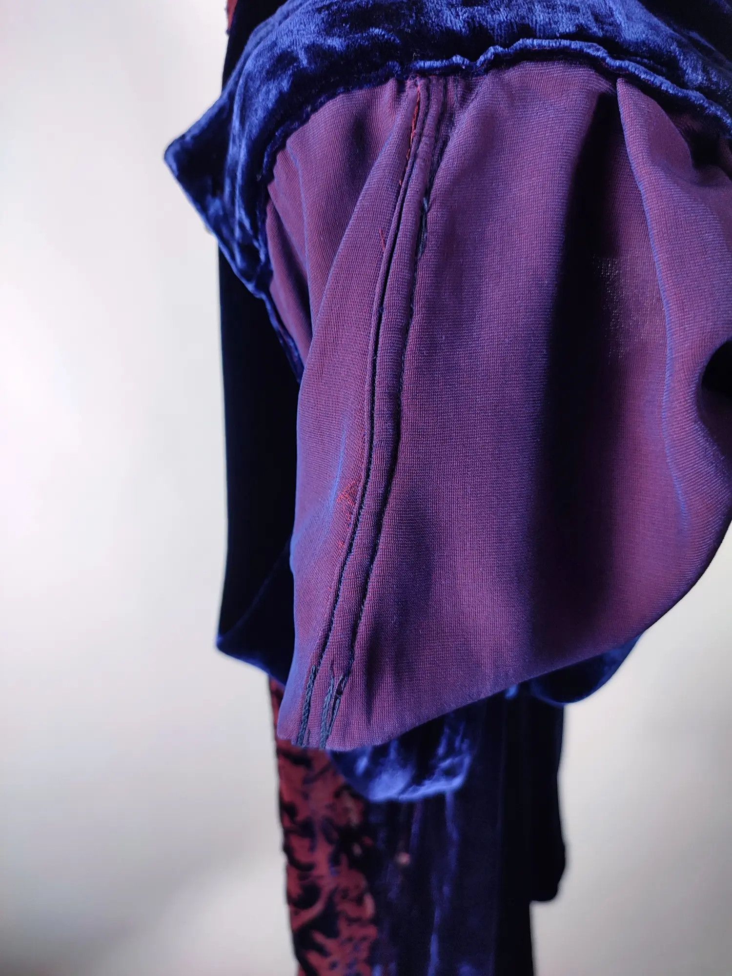 Versace Rare Versace V2 Classic Silk Mesh Velour Vintage Shirt Size US XL / EU 56 / 4 - 17 Thumbnail