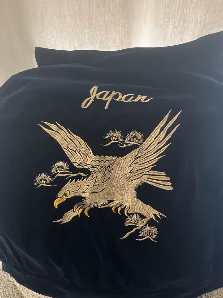 Vintage Sukajan Japanise Velvet Eagle & Dragon Embroidery jacket Size US L / EU 52-54 / 3 - 5 Thumbnail