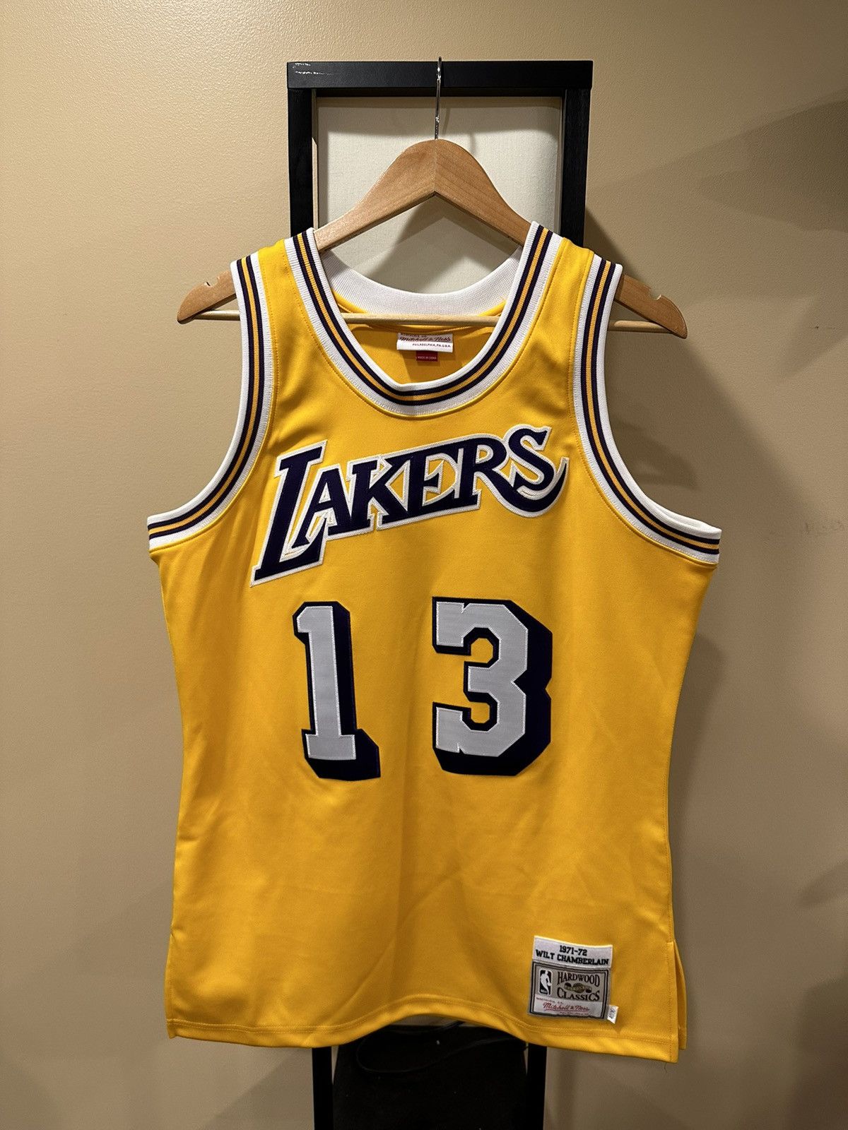 Mitchell & Ness × NBA Mitchell & Ness NBA LA Lakers Wilt Chamberlain 1972 Jersey Size US M / EU 48-50 / 2 - 3 Thumbnail