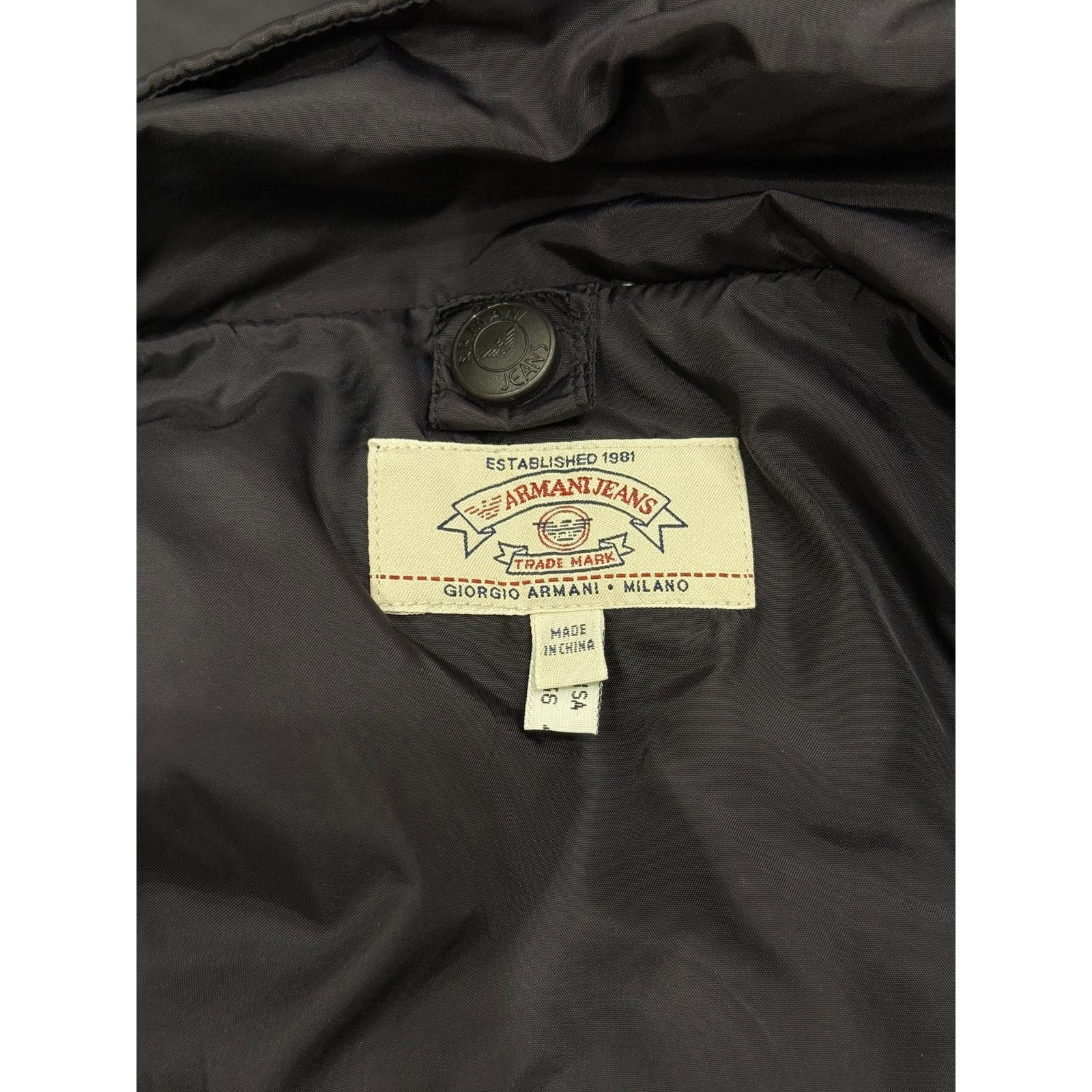 Giorgio Armani 2000s Armani puffer jacket Size US L / EU 52-54 / 3 - 3 Thumbnail