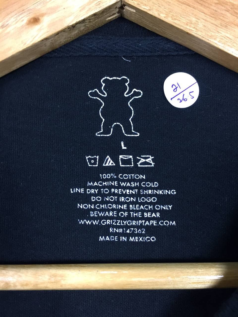 Grizzly Griptape × Vintage Grizzly Griptape Spell Out Logo Streetwear Tee Size US L / EU 52-54 / 3 - 8 Thumbnail