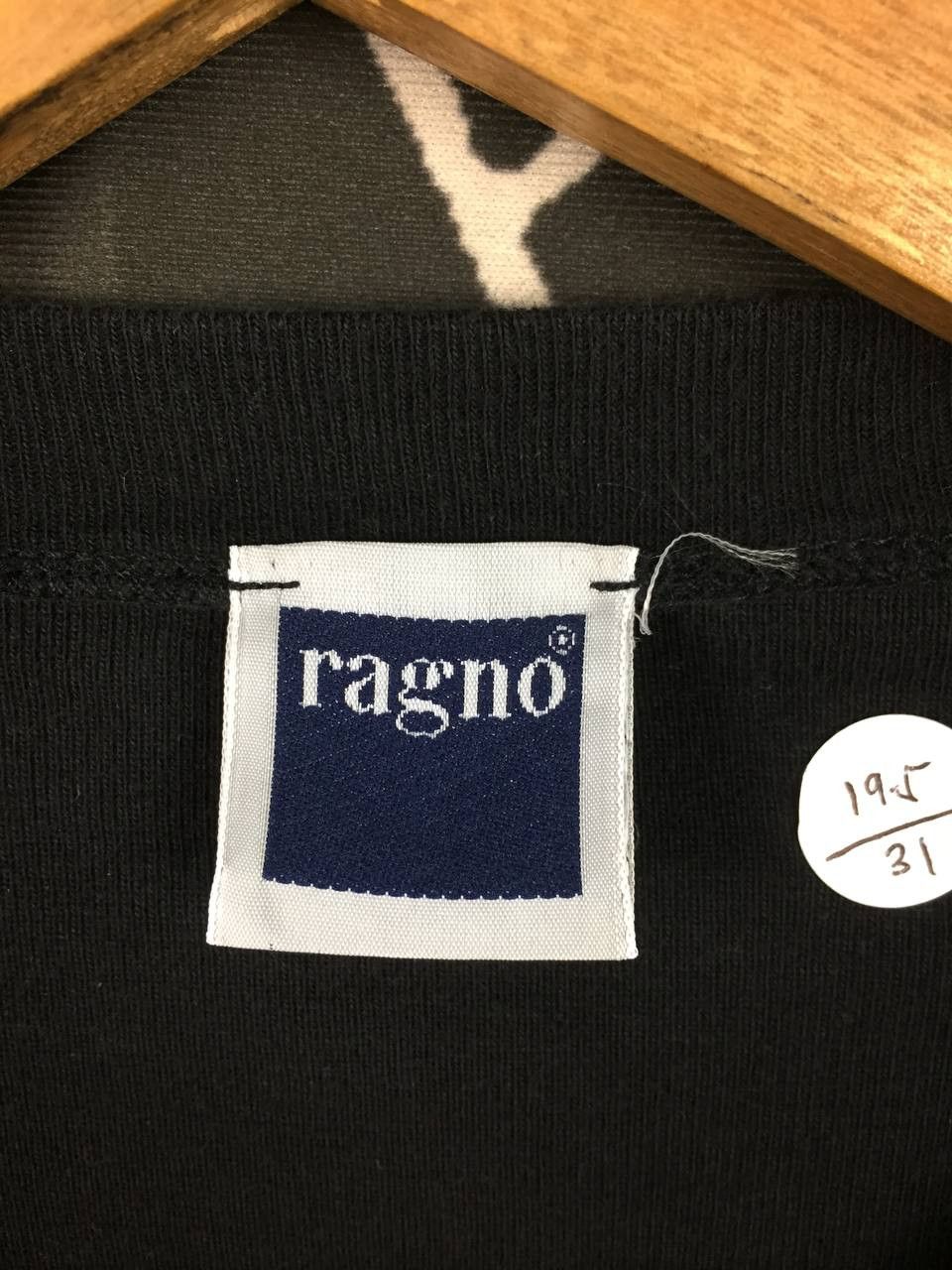 Vintage Vtg Ragno Italy Essential Black Short Sleeve Tee Size US M / EU 48-50 / 2 - 8 Thumbnail