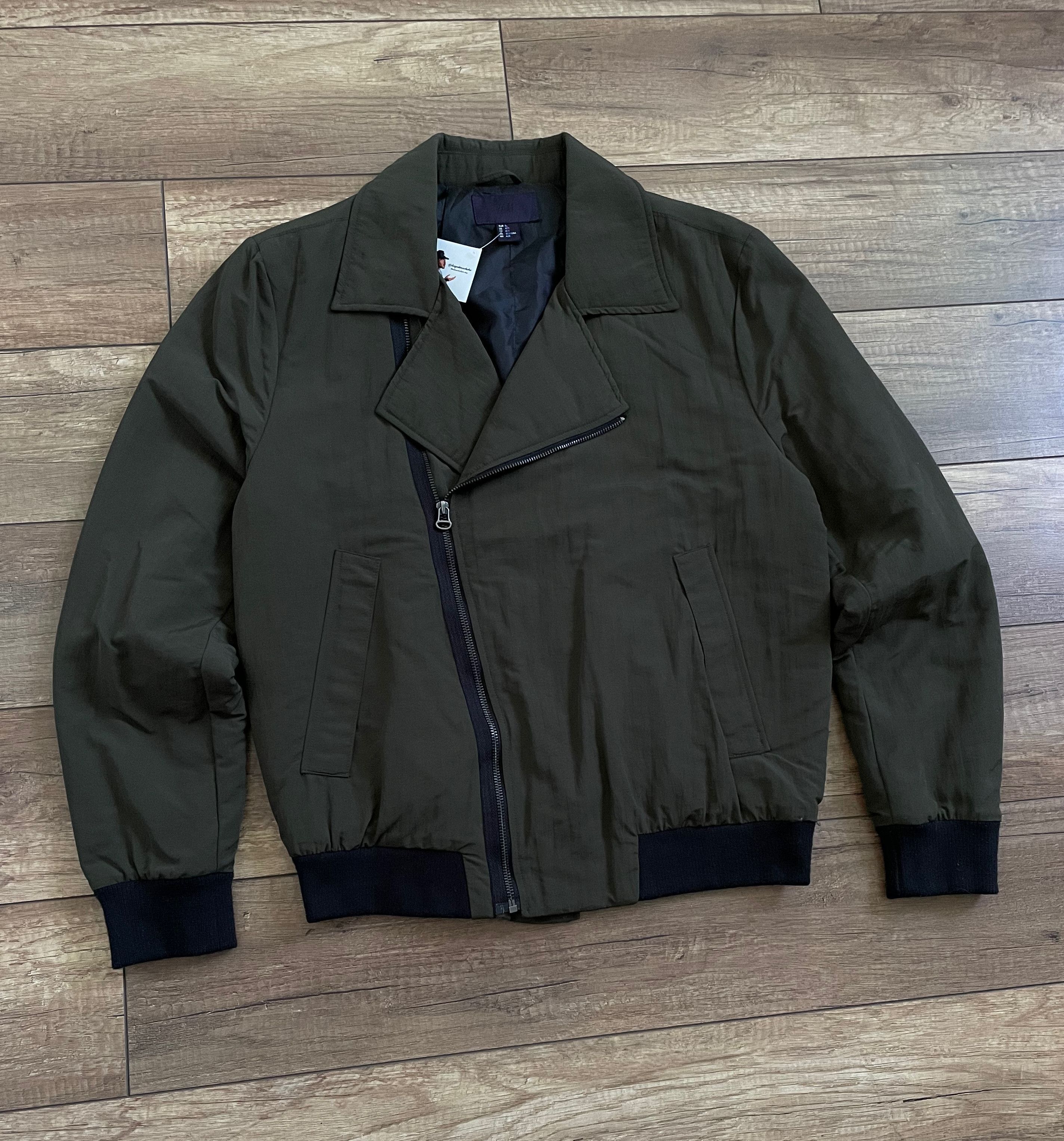 H&M H&M Assymetric Nylon Olive Biker Jacket Bomber Size US L / EU 52-54 / 3 - 1 Thumbnail