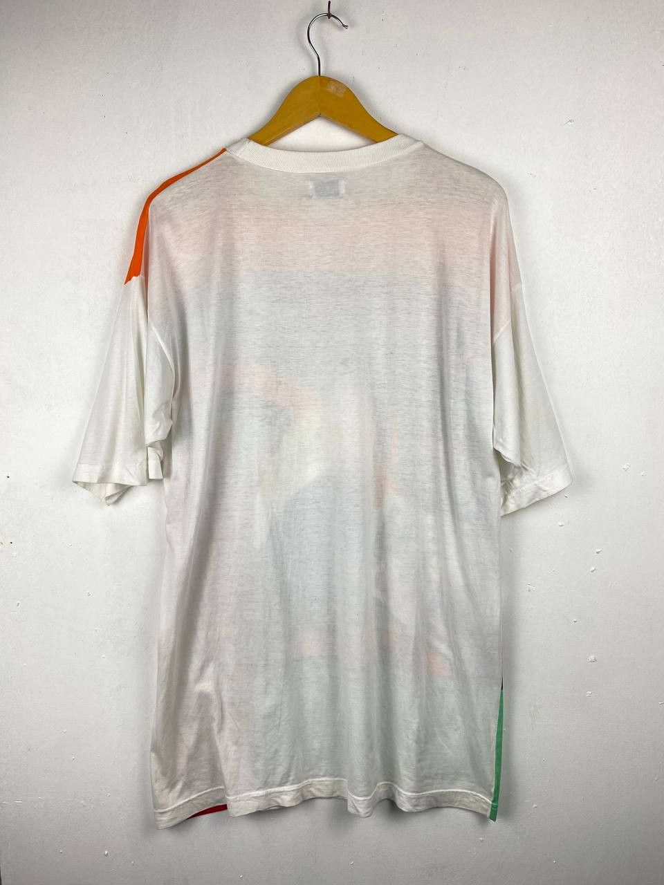 Vintage vintage 90s fullprint art tee very nice design Size US XL / EU 56 / 4 - 8 Thumbnail