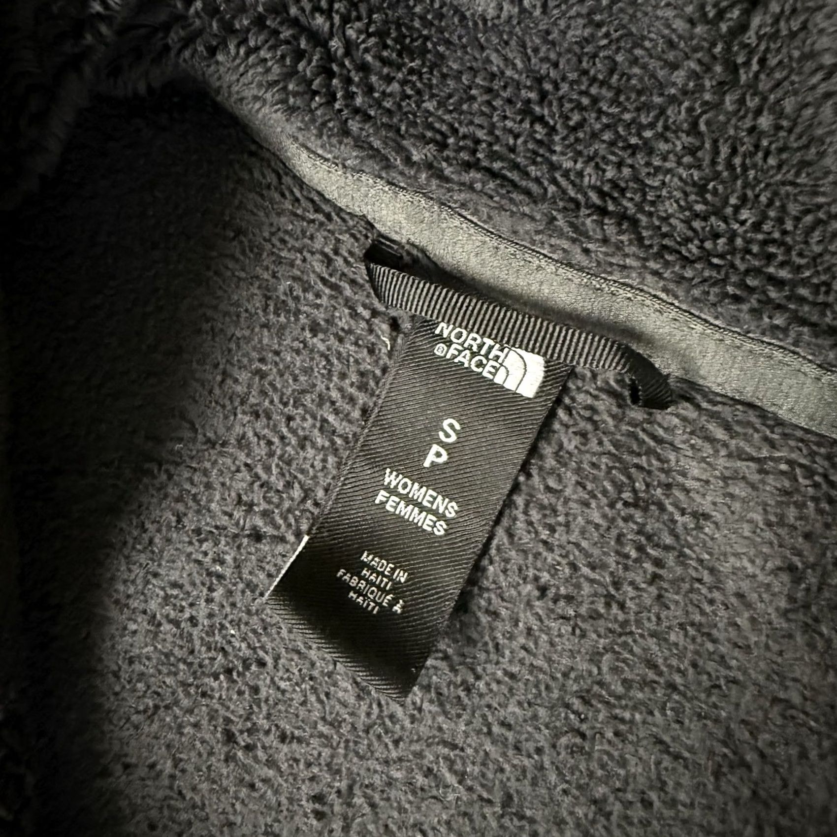 The North Face VINTAGE The North Face Jacket Womens S Black Fuzzy Long Sleeve Full Zip Casual Top S Mens Women Girls Size S / US 4 / IT 40 - 6 Thumbnail