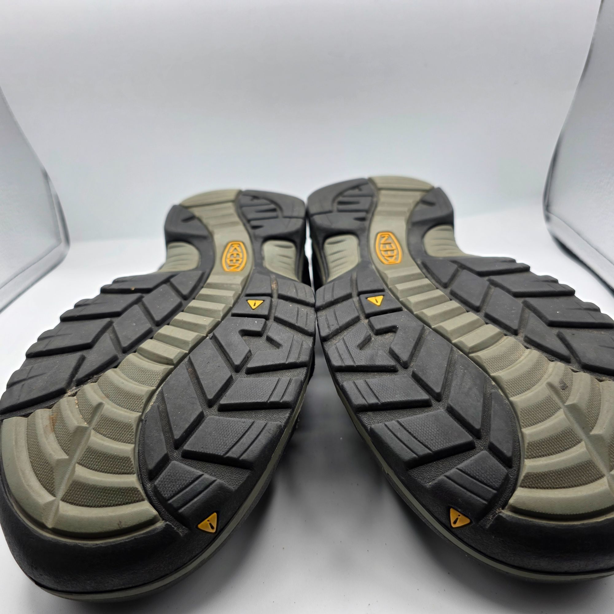 KEEN Keen Rialto Mens Size 11 Black Waterproof Closed Toe Sandals Size US 11 / EU 44 - 11 Thumbnail