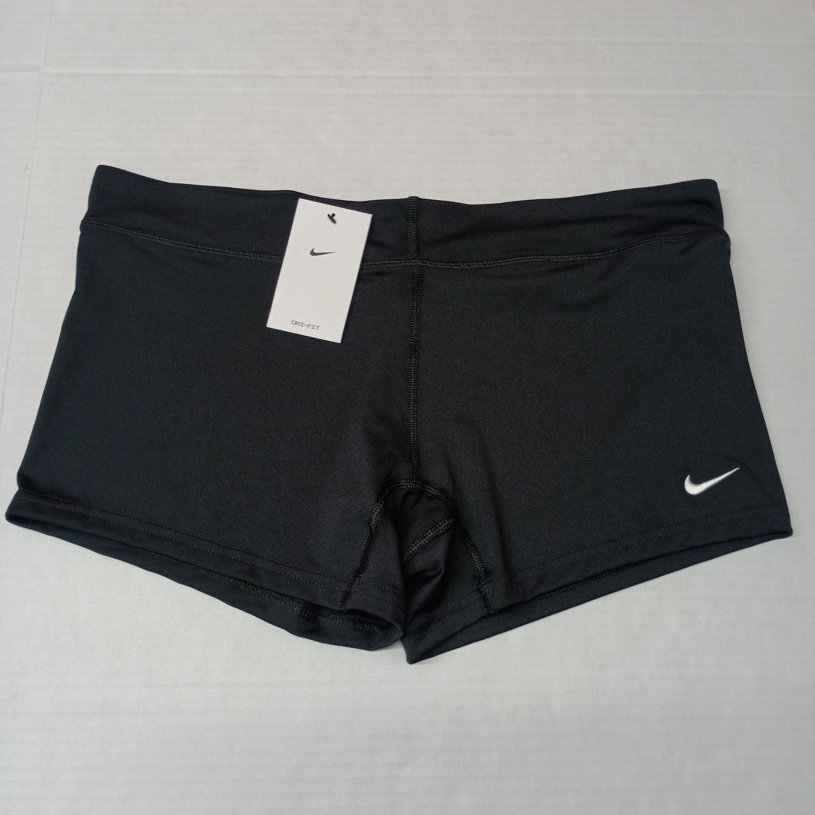Nike Nike Performance Black/White Volleyball Shorts Women's XL Size 36" / US 14 / IT 50 - 1 Thumbnail