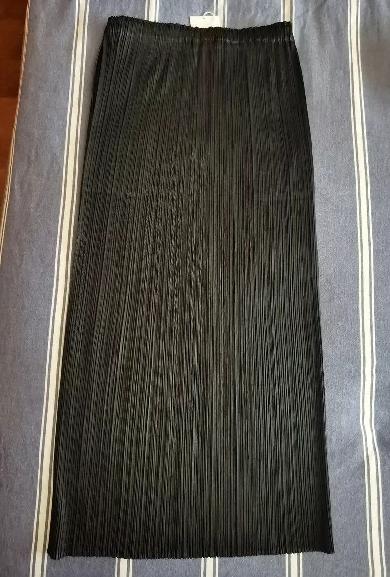 Issey Miyake Issey Miyake size:2 Black basic pleated skirt Size 31" - 4 Thumbnail
