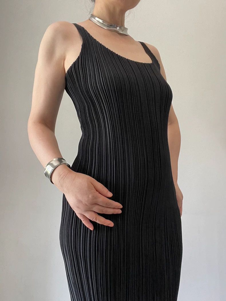 Issey Miyake Issey Miyake Black mainline halter dress Size S / US 4 / IT 40 - 1 Thumbnail