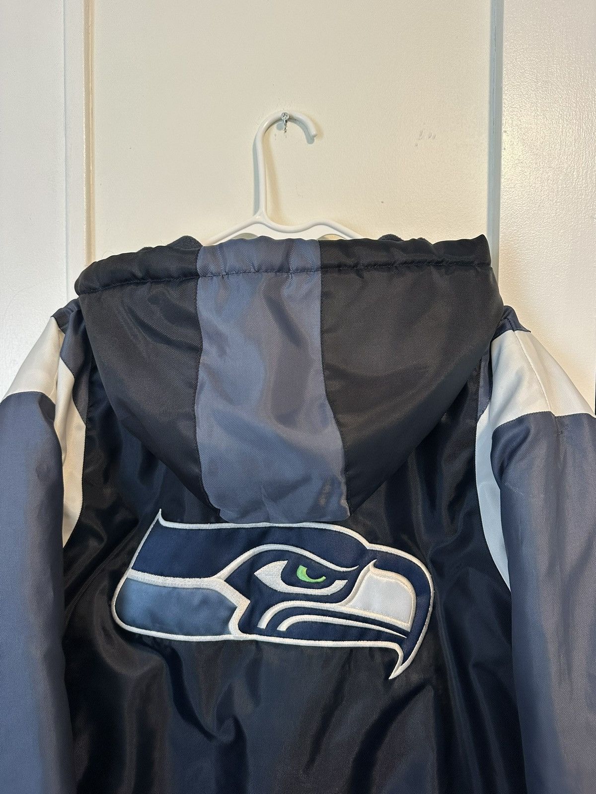 NFL Seattle Seahawks Full-Zip Heavy Windbreaker Jacket Size US L / EU 52-54 / 3 - 6 Thumbnail